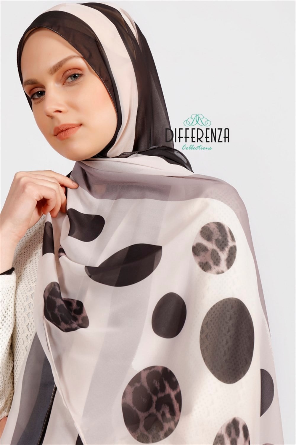 Capsul Desenli Şal - Leopar