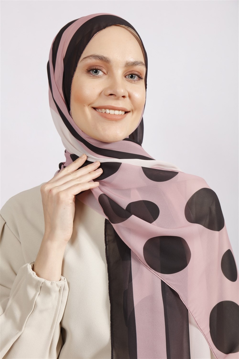 Capsul Desenli Şal - Pudra