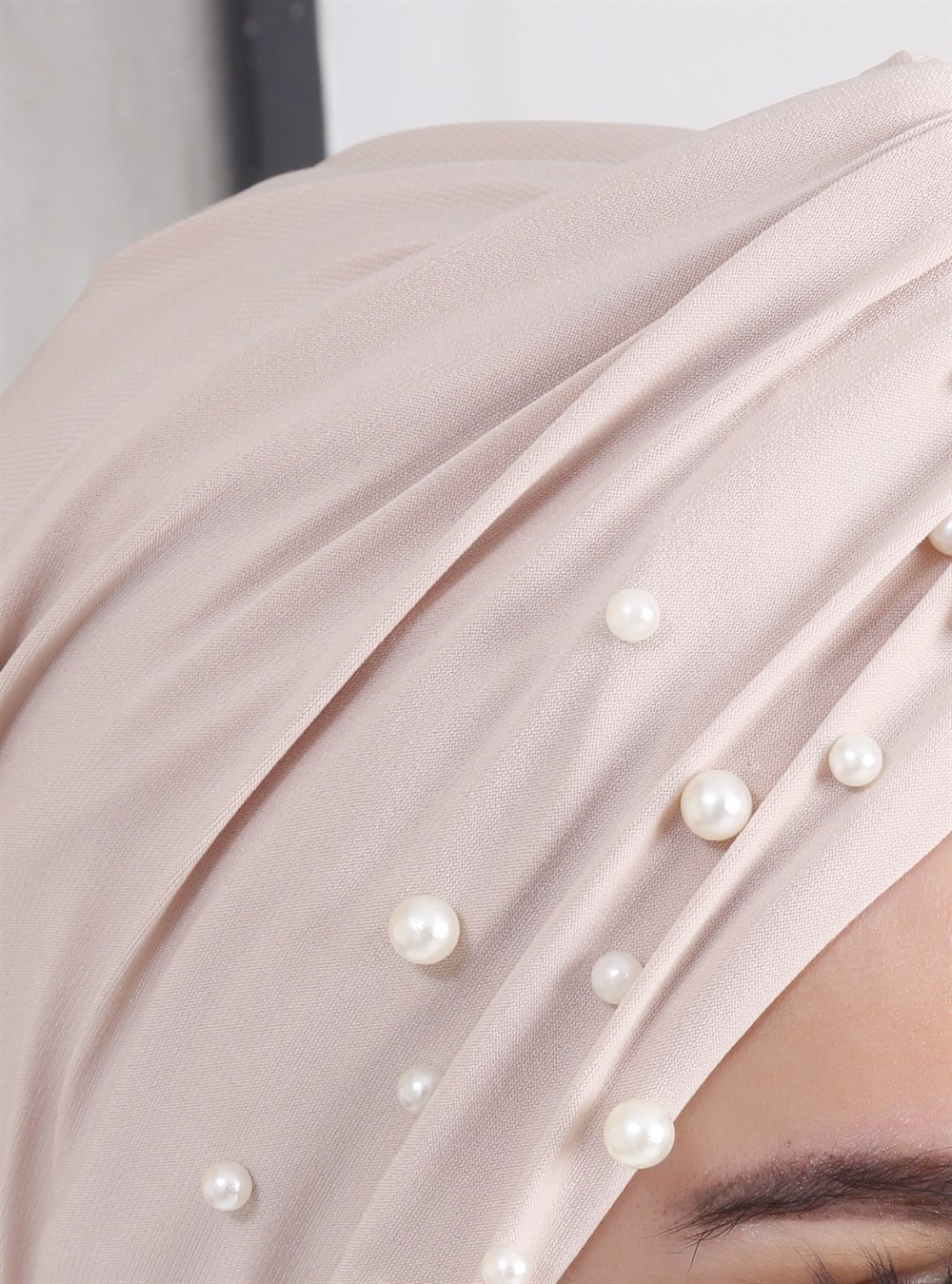 İncili Dolama Bone - Bej