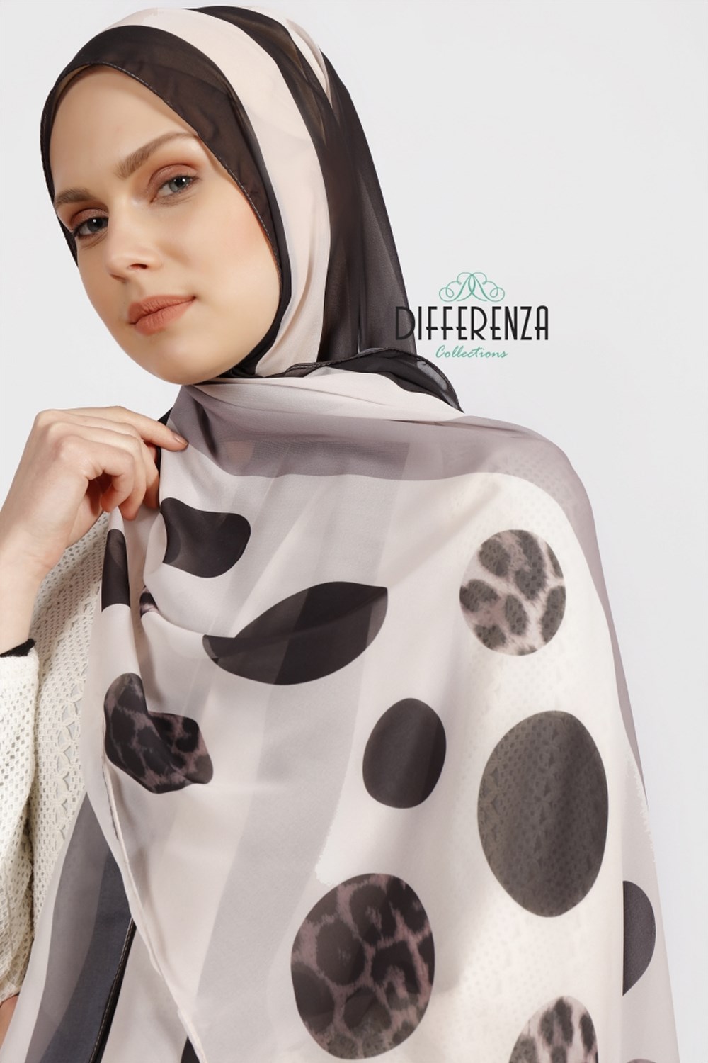 Capsul Desenli Şal - Leopar