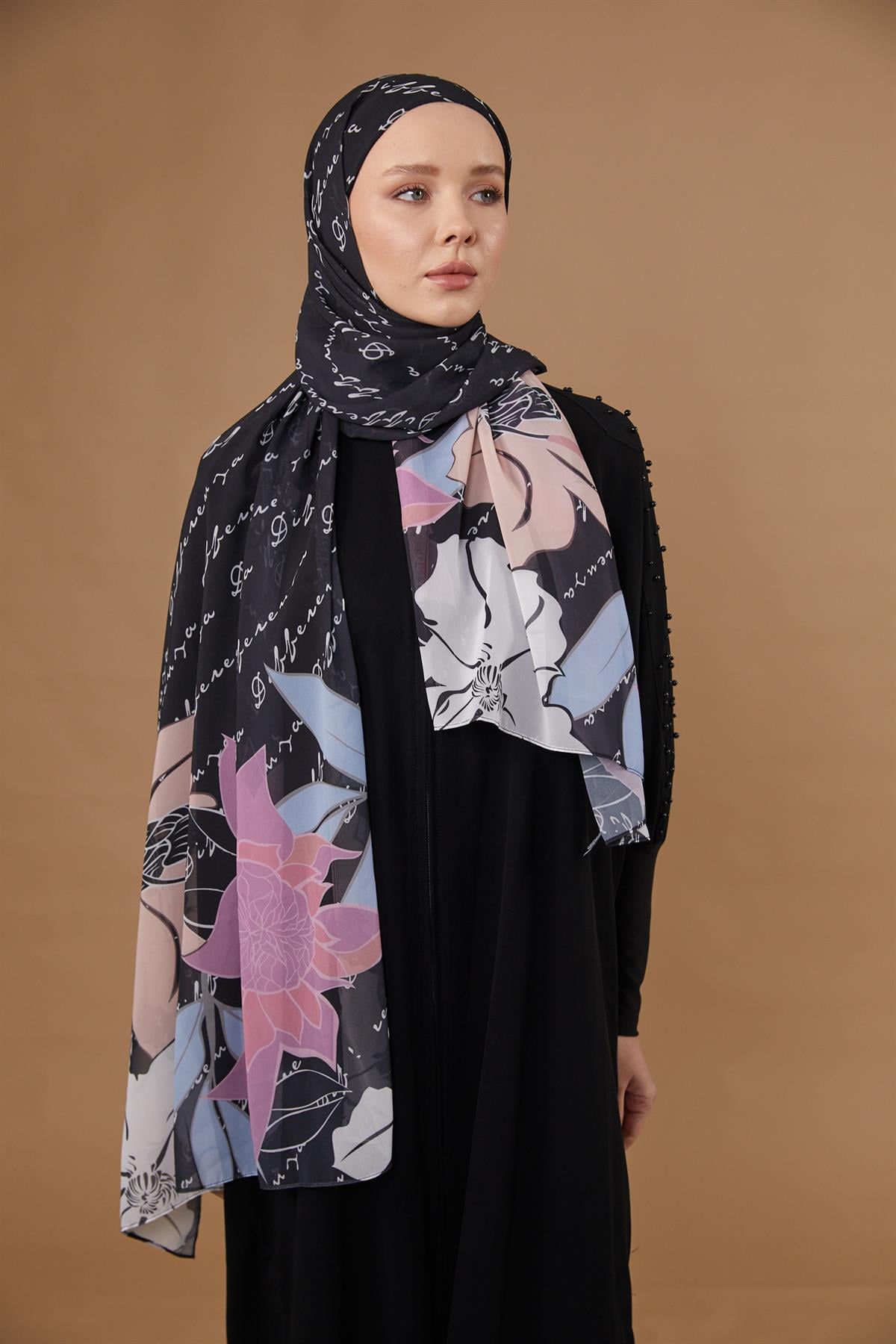 Lotus Boneli Şal Siyah