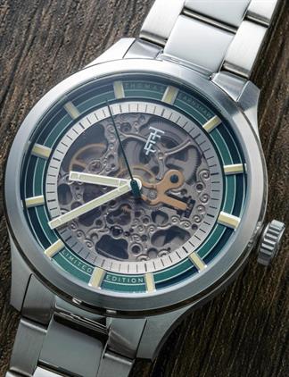 EARNSHAW ES-8257-33 Erkek Kol Saati