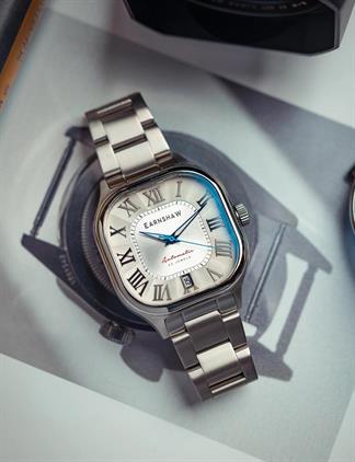 EARNSHAW ES-8284-11 30 Erkek Kol Saati