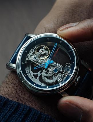 EARNSHAW ES-8225-02 Erkek Kol Saati