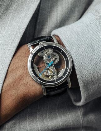 EARNSHAW ES-8225-01 Erkek Kol Saati