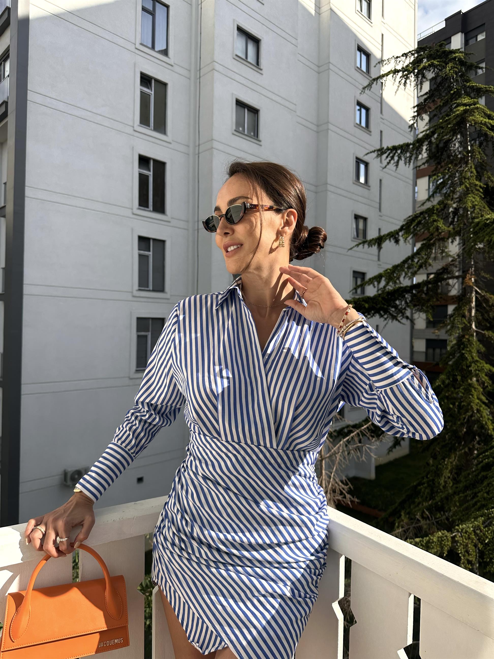 Çizgili Drapeli Kısa Elbise