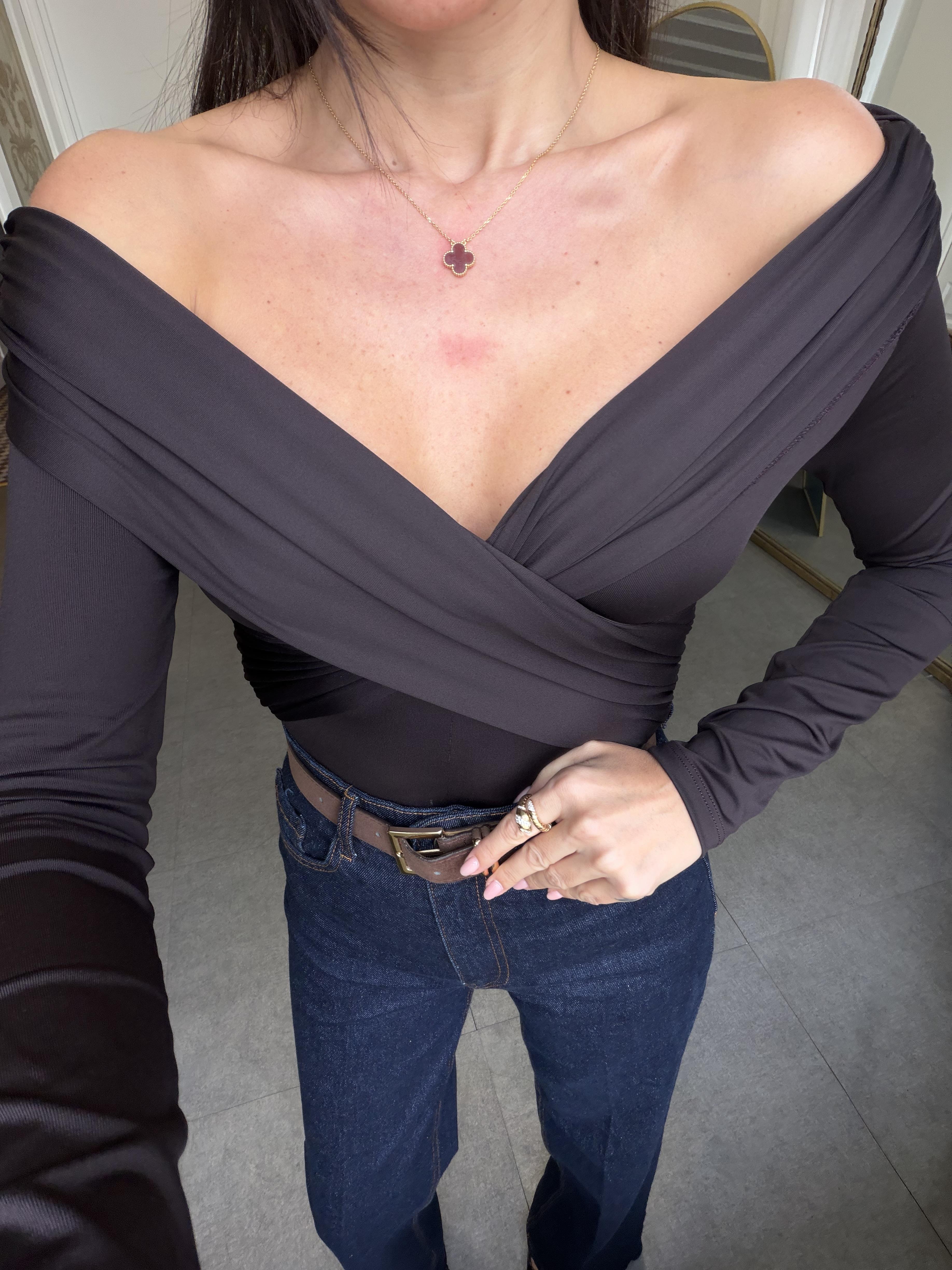 Acı Kahve Drapeli Omzu Açık Bodysuit