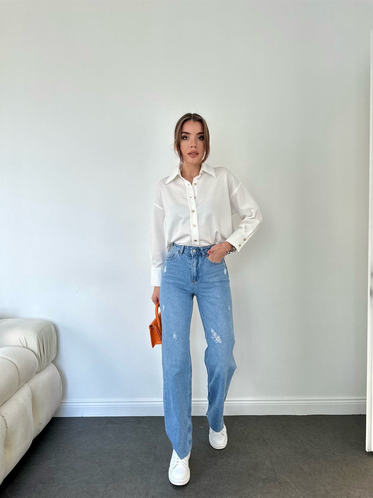 Açık Mavi Bol Paça Kesik Mom Jean