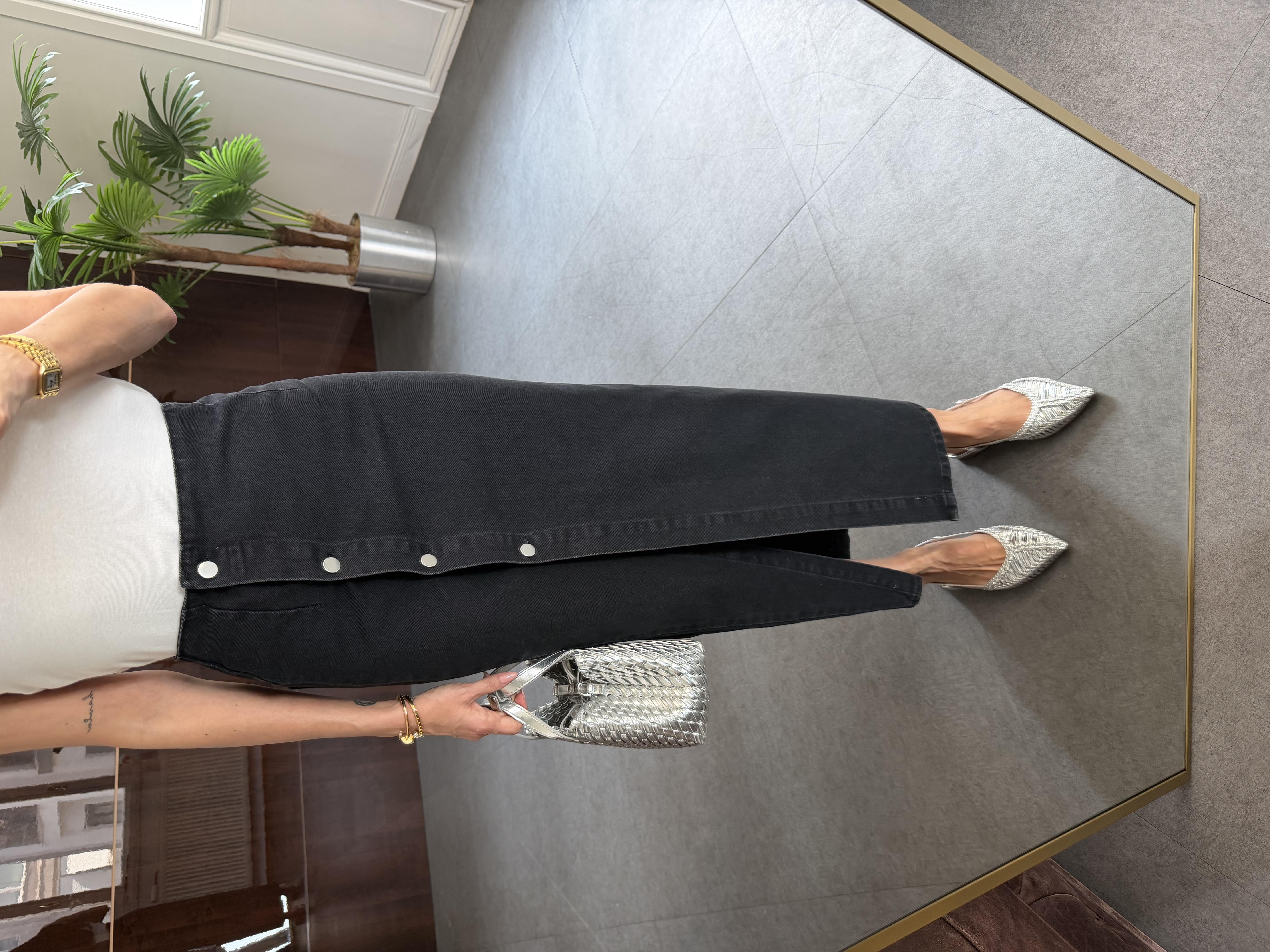 Antrasit Düğmeli Yırtmaçlı Midi Kot Etek