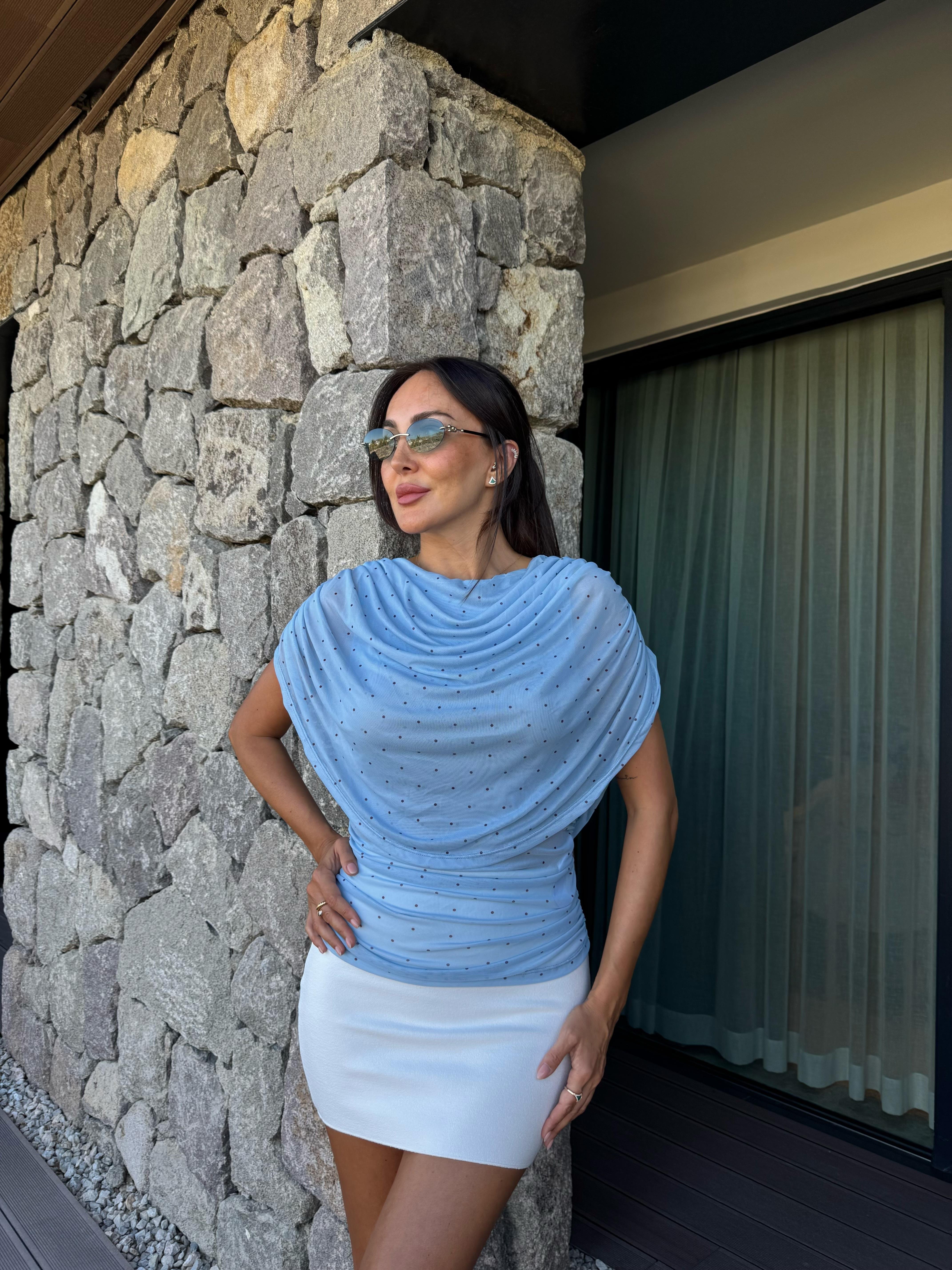 Bebe Mavisi Puantiyeli Dökümlü Bluz