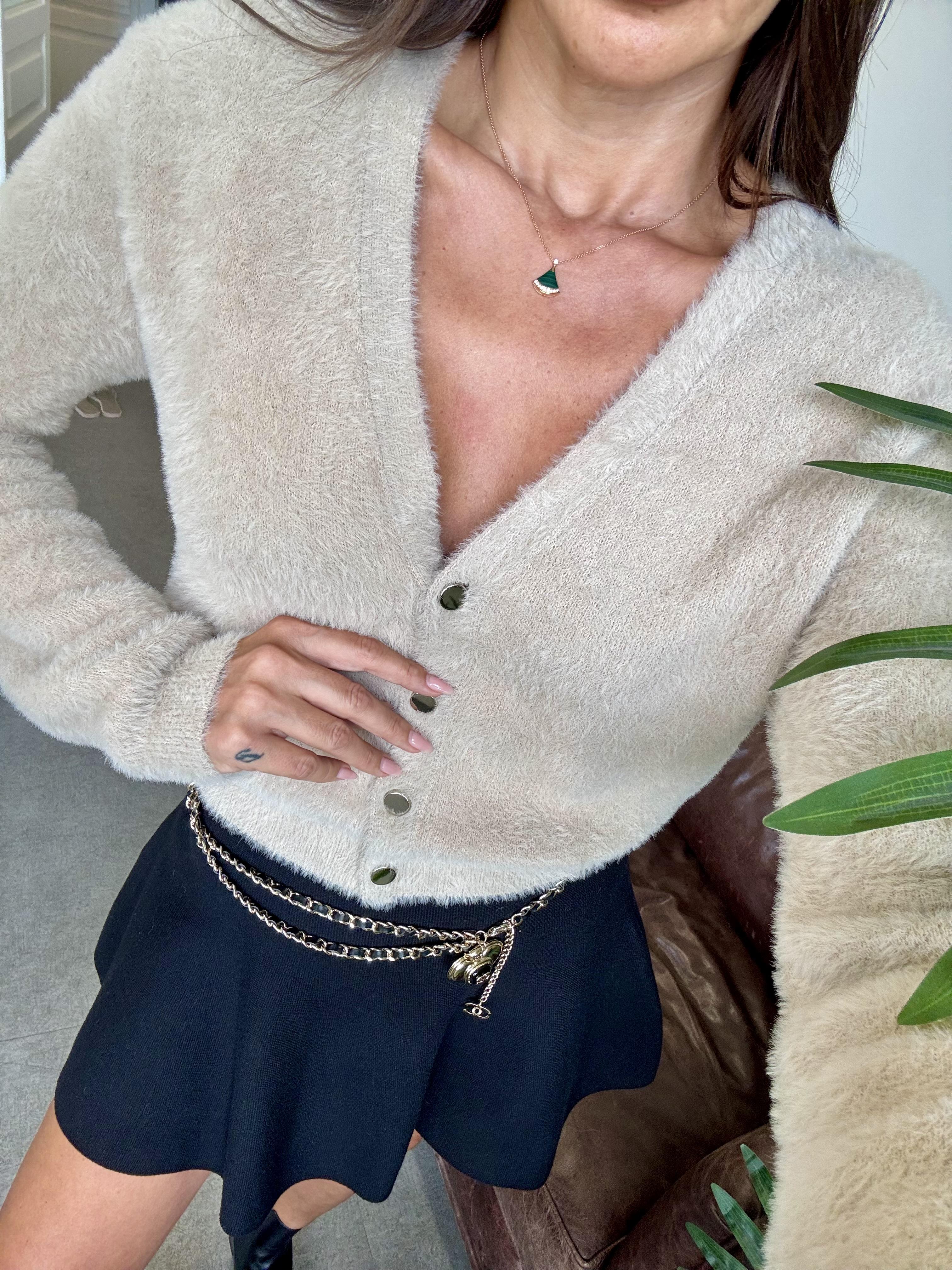 Bej Düğmeli Sakallı Hırka