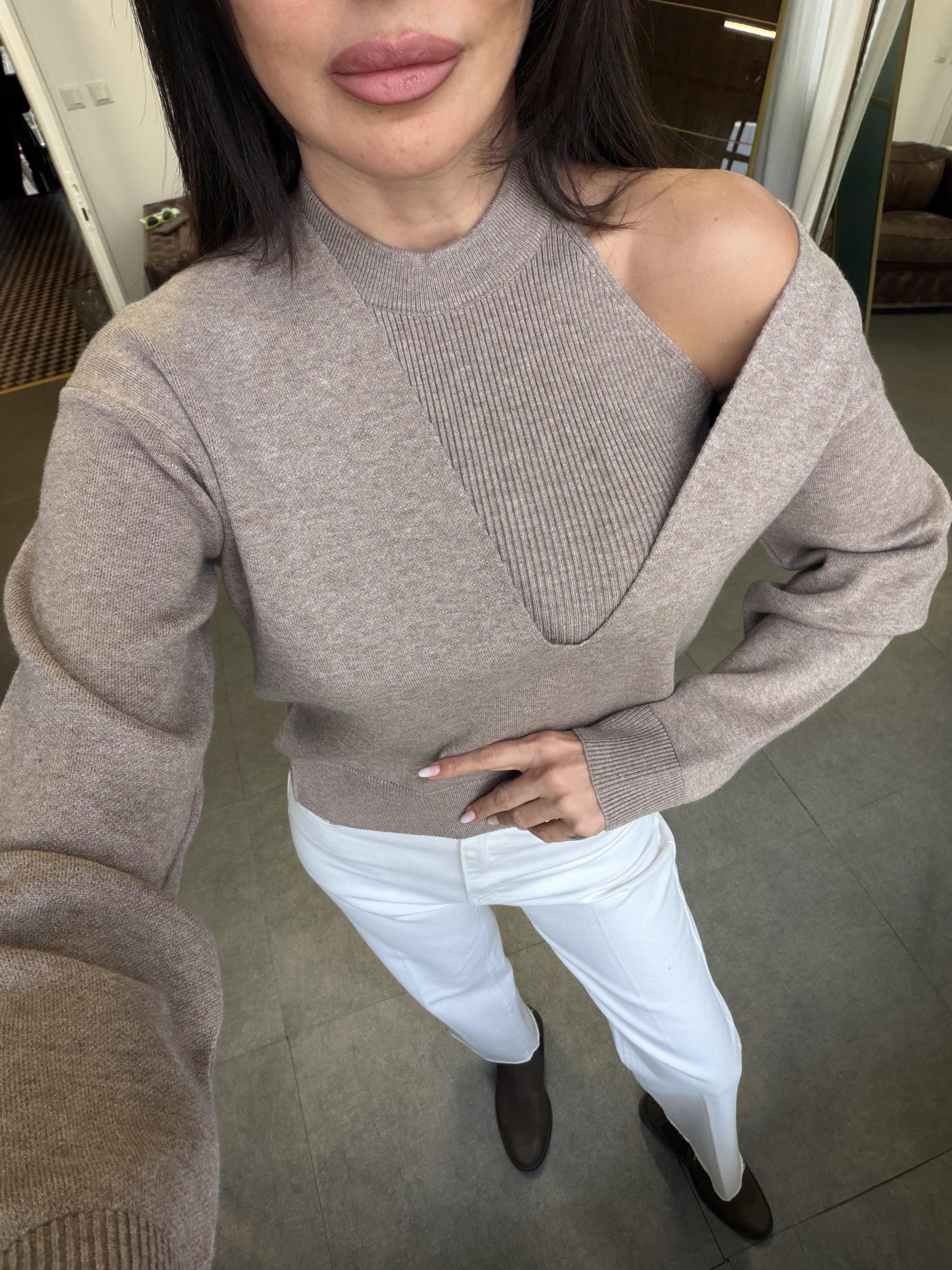 Bej İkili V Yaka Kazak