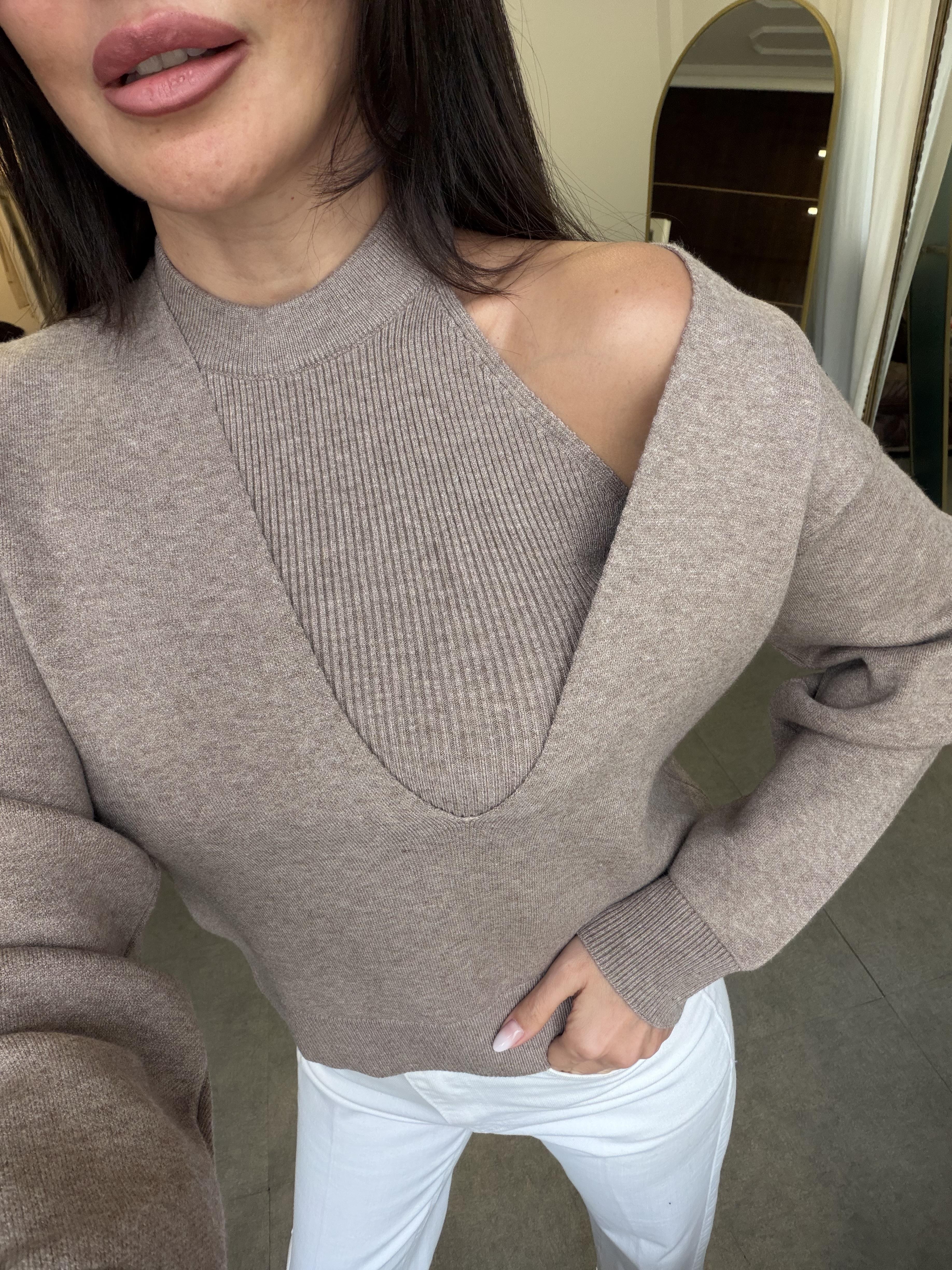 Bej İkili V Yaka Kazak