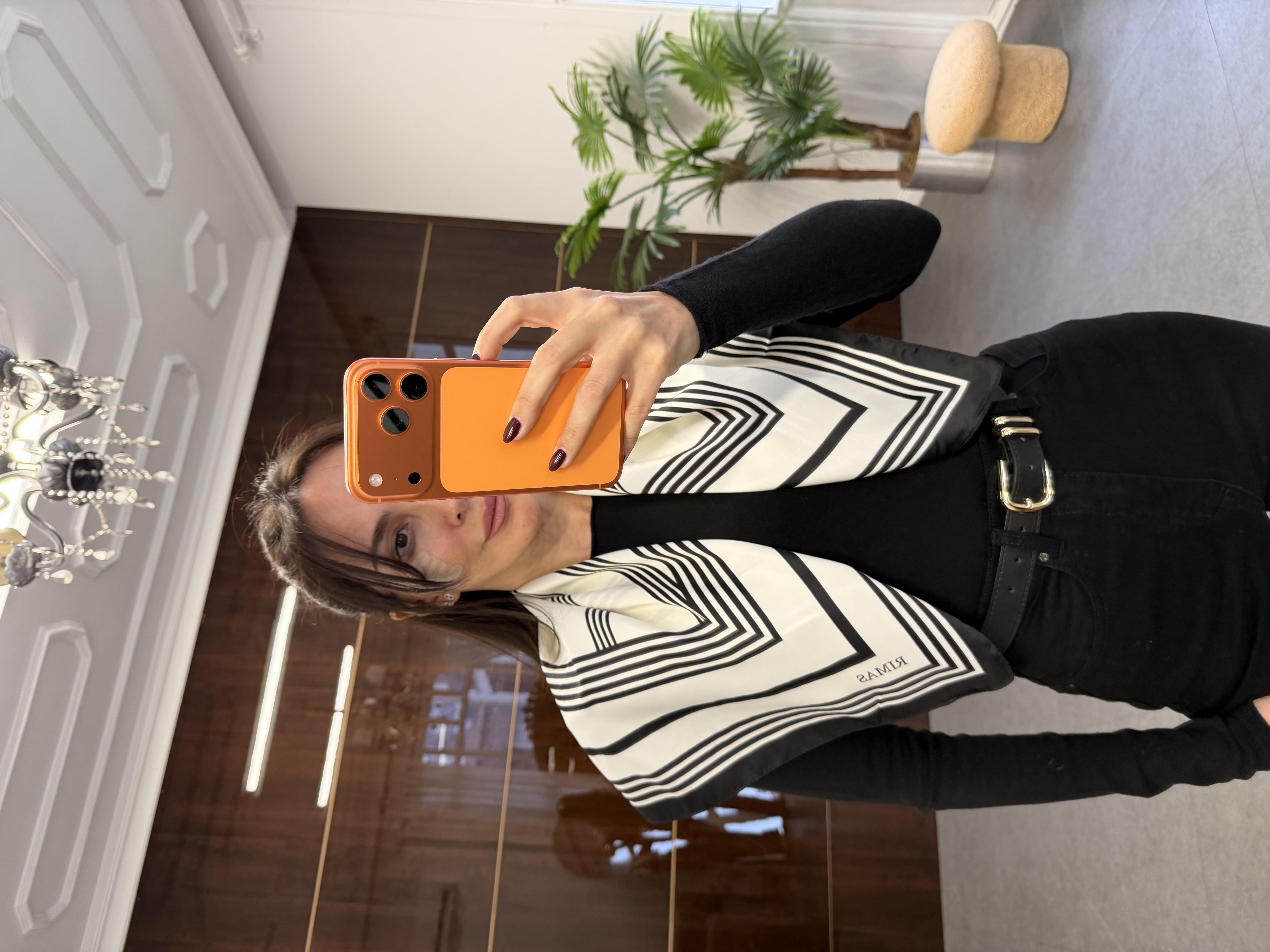 Beyaz Geometrik Desen Fular