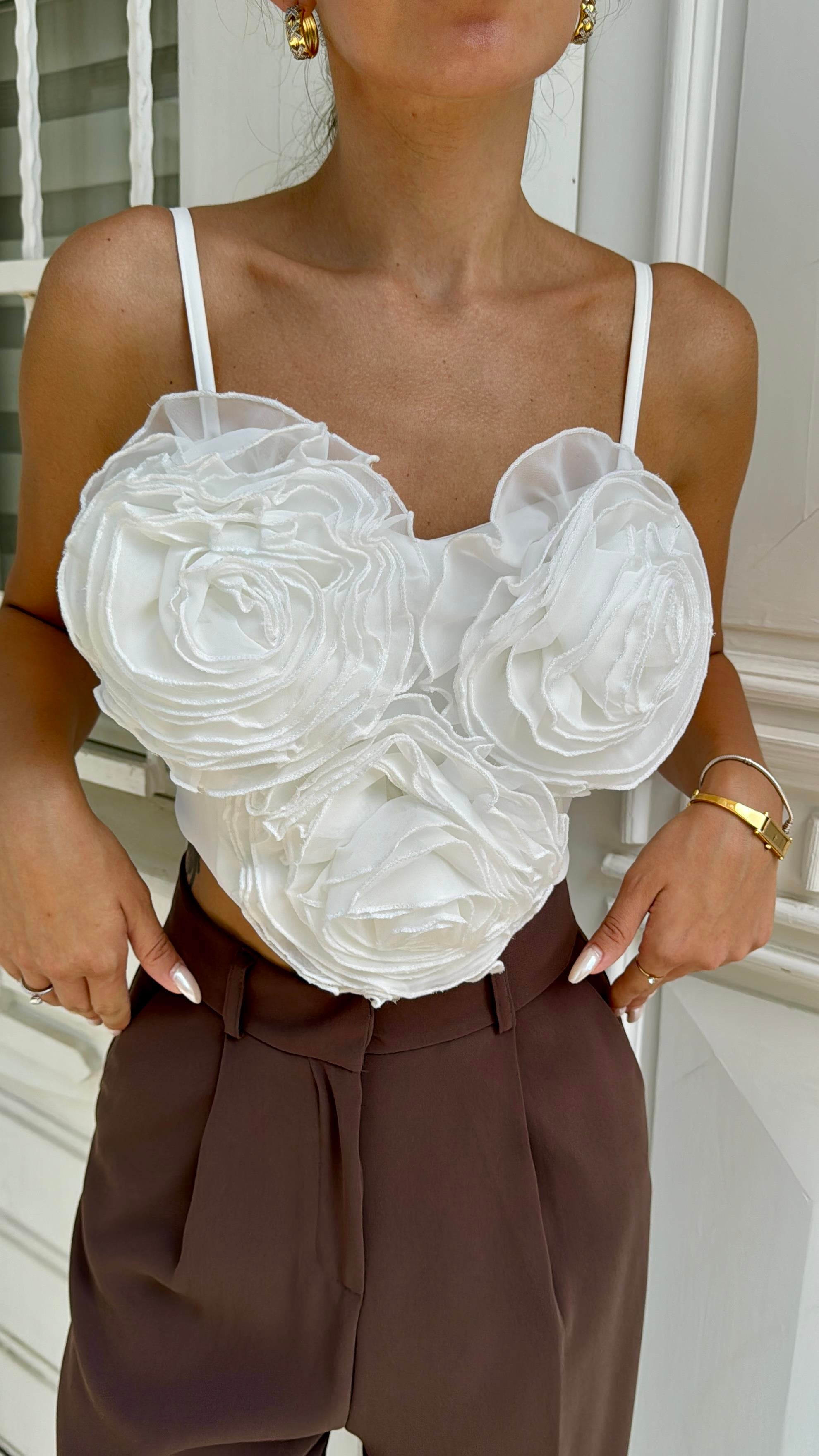 Beyaz İp Askılı Tasarım Bluz