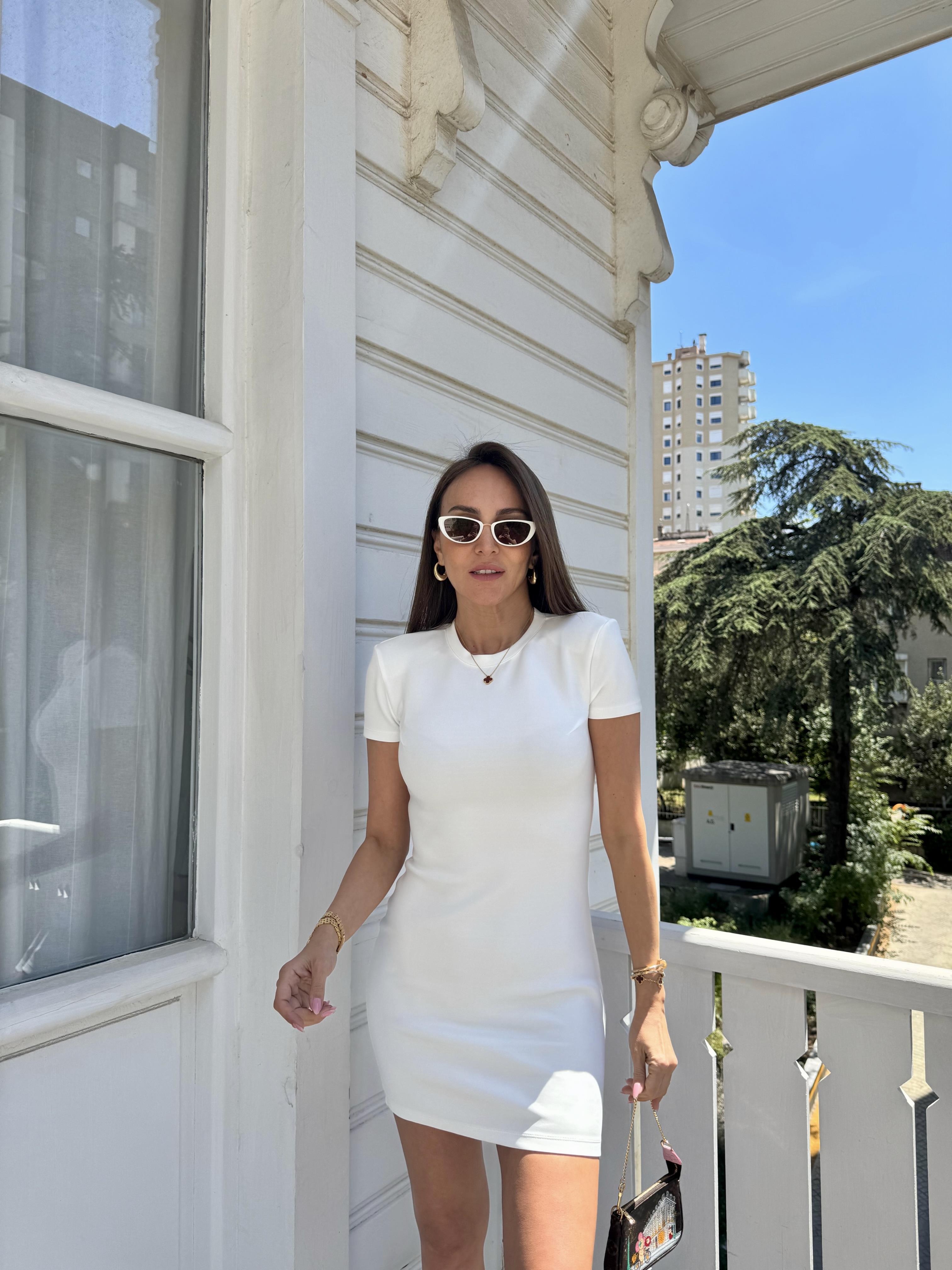 Beyaz Mini Likralı Elbise