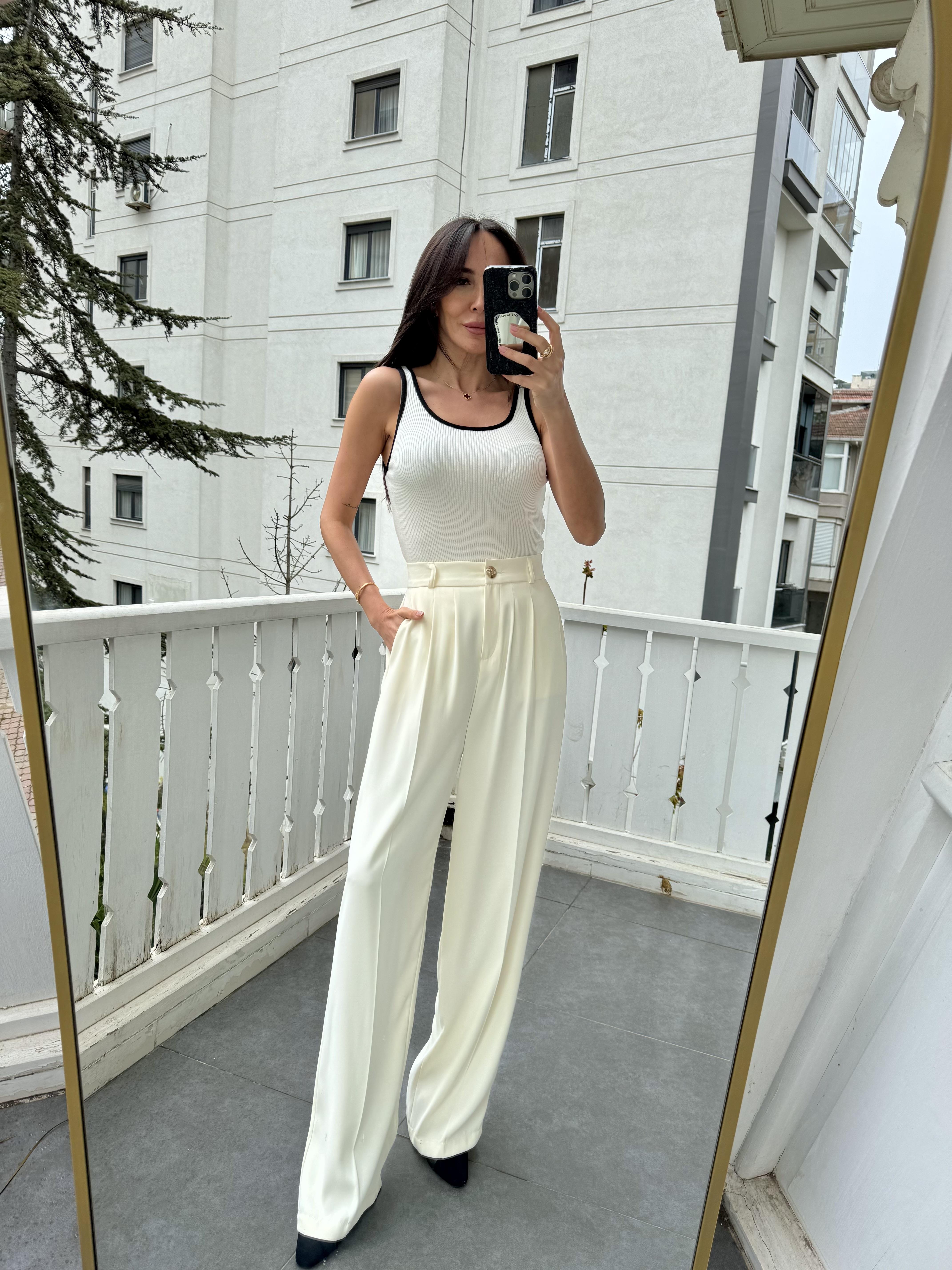 Beyaz-Siyah Kontrast Fitilli Triko Bluz