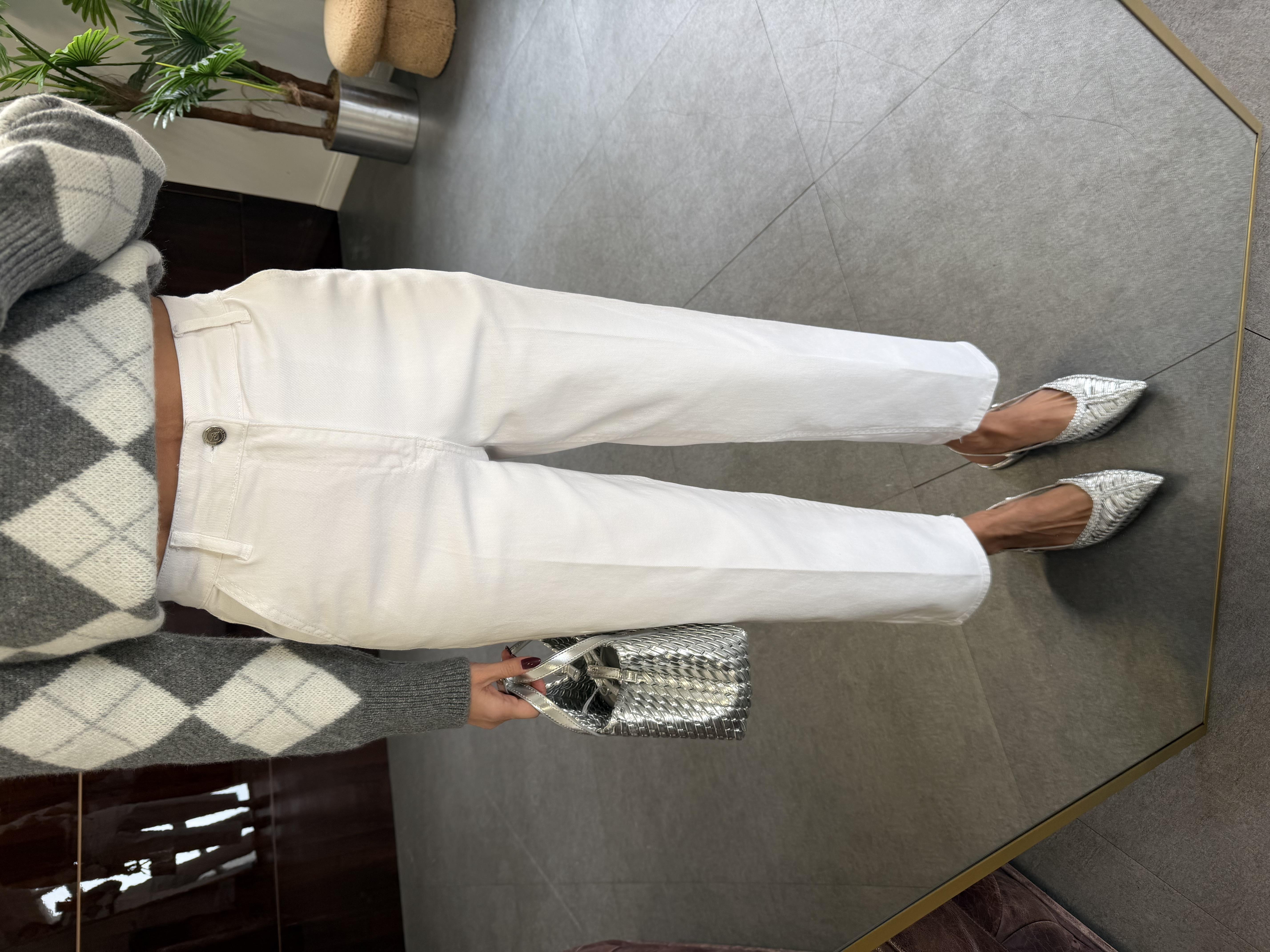 Beyaz Skater Ütü İzli Rins Yıkama Jean