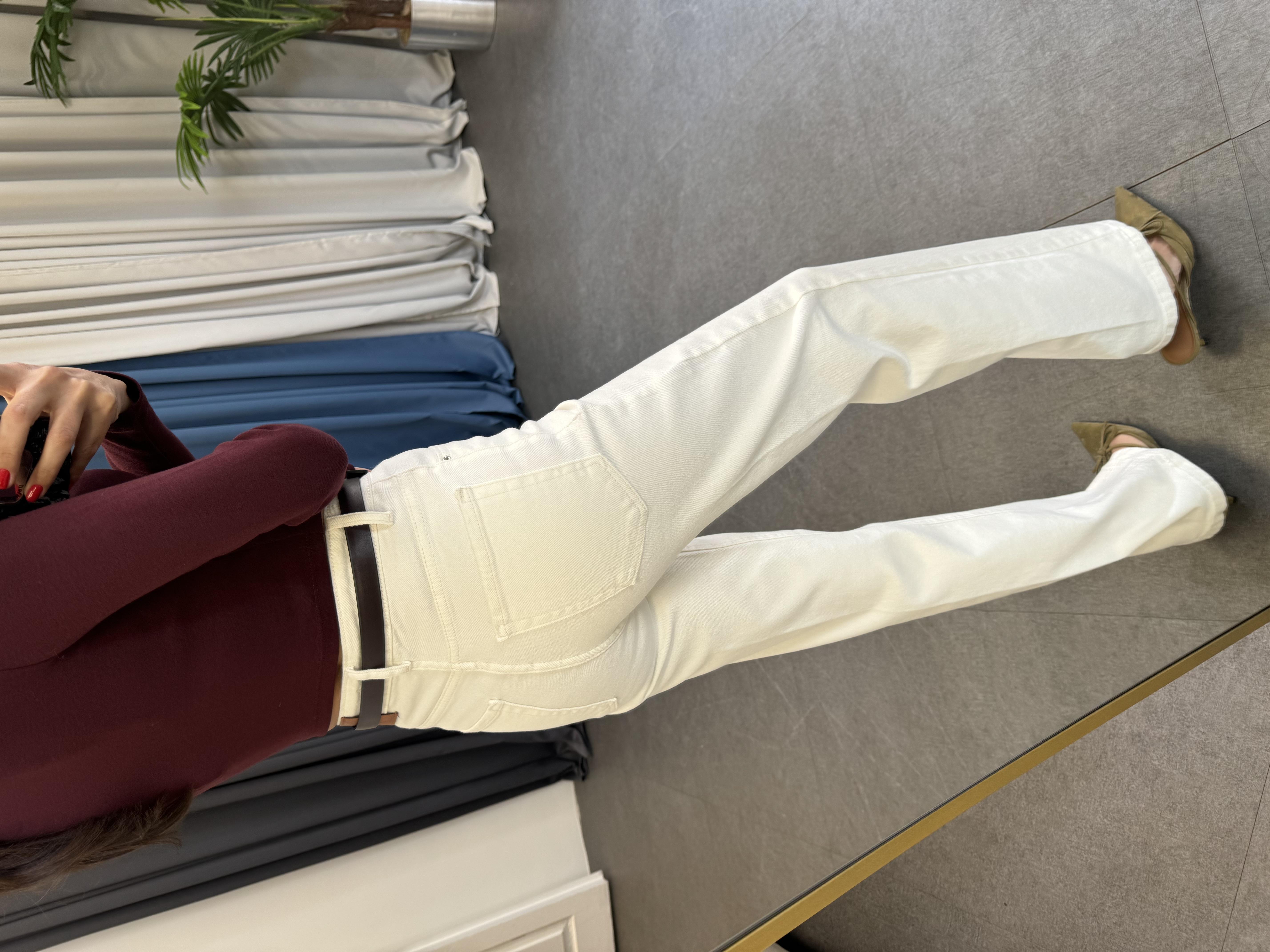 Beyaz Straight Jean Pantolon