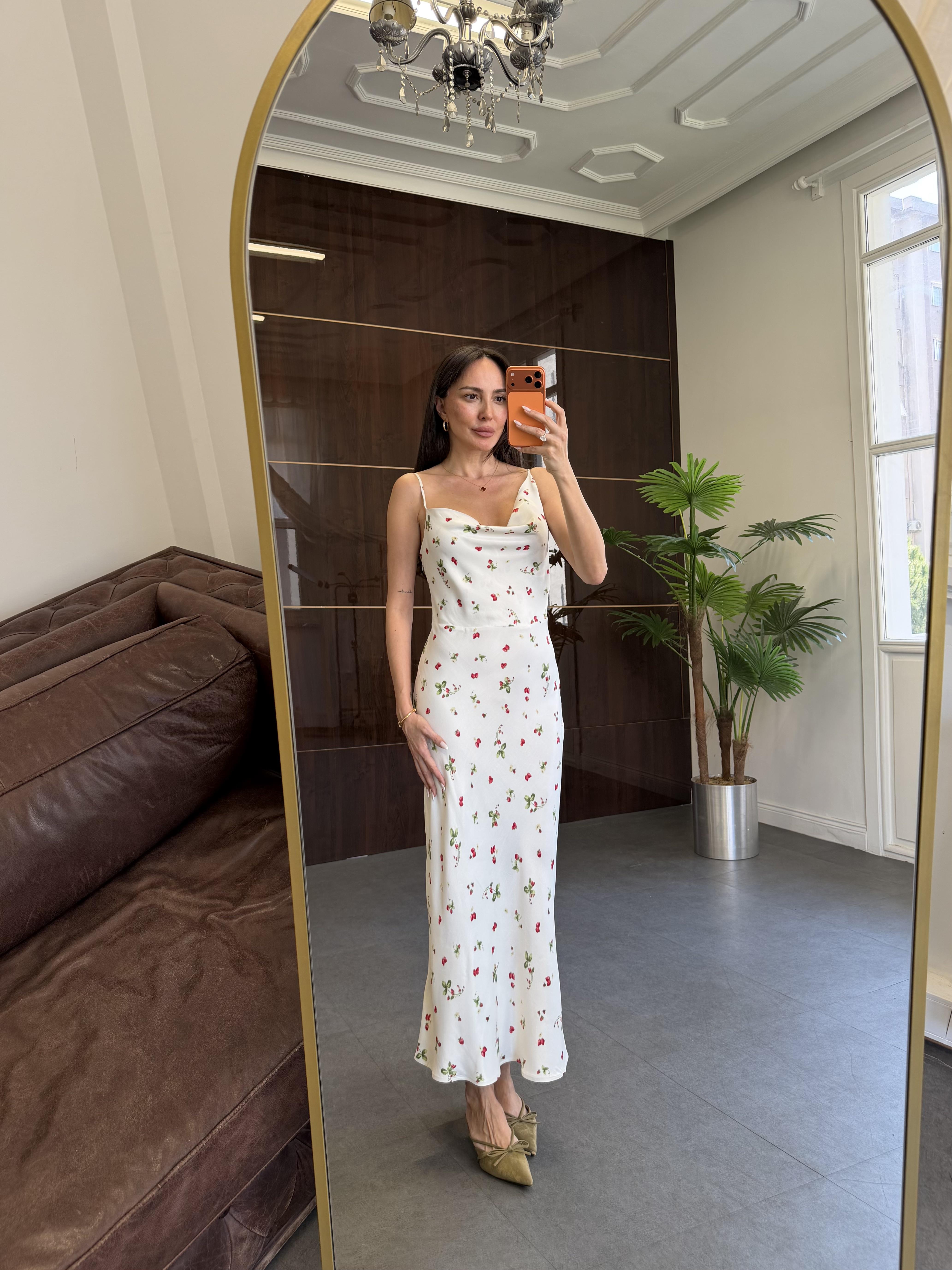 Beyaz Strawberry Degaje Elbise