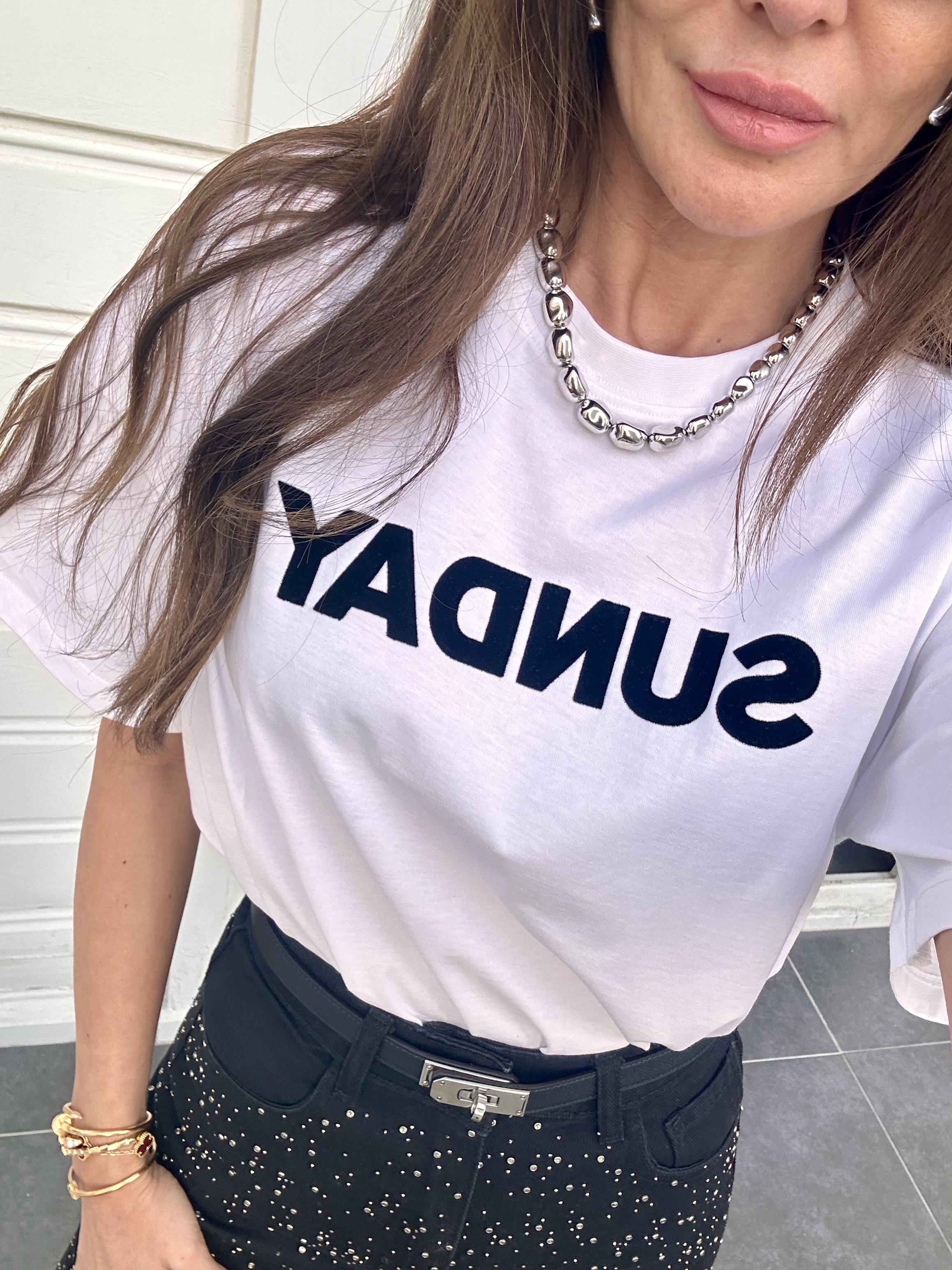Beyaz Sunday Tshirt