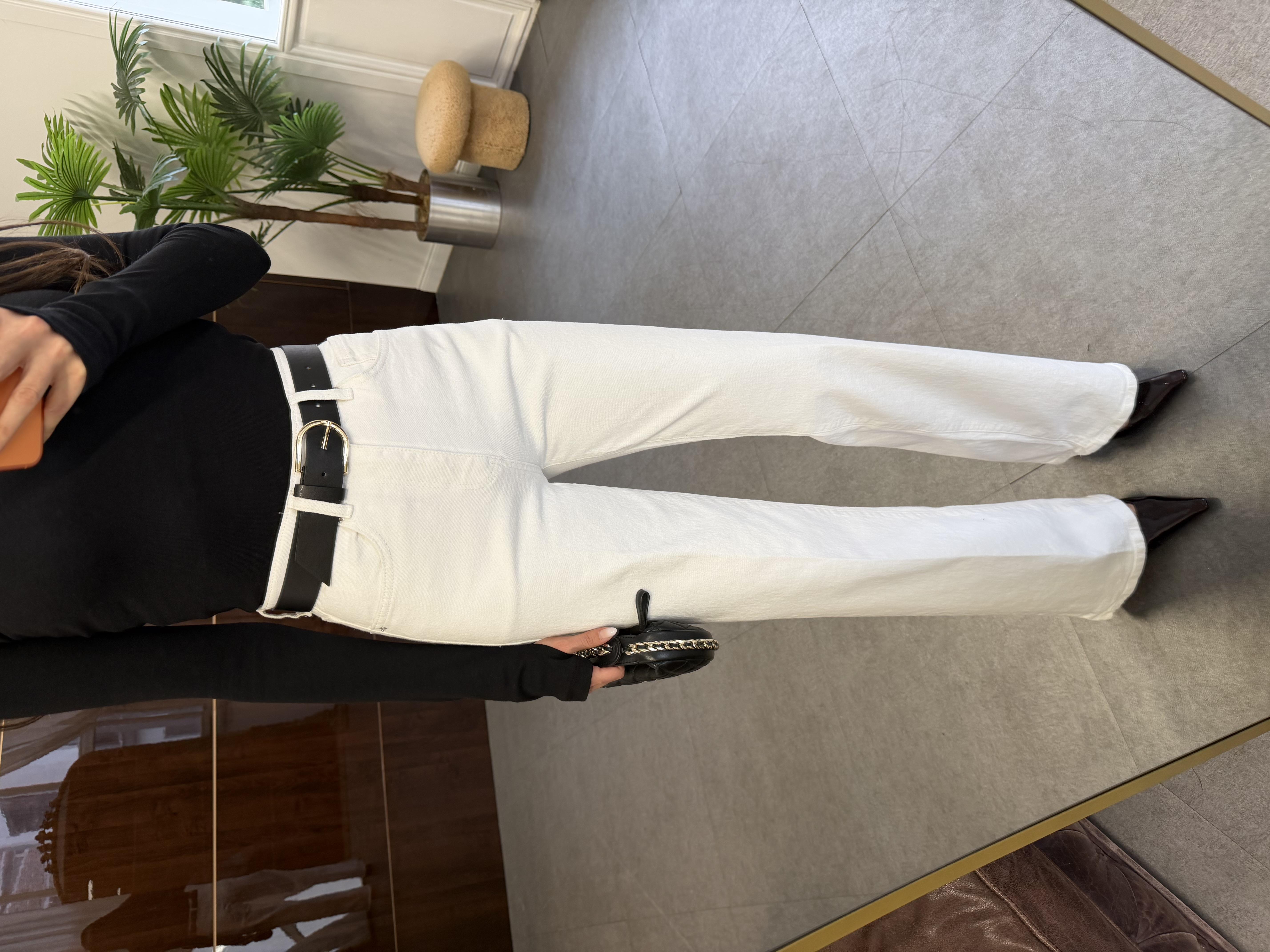 Beyaz Yüksek Bel Kemerli Wide Leg Pantolon