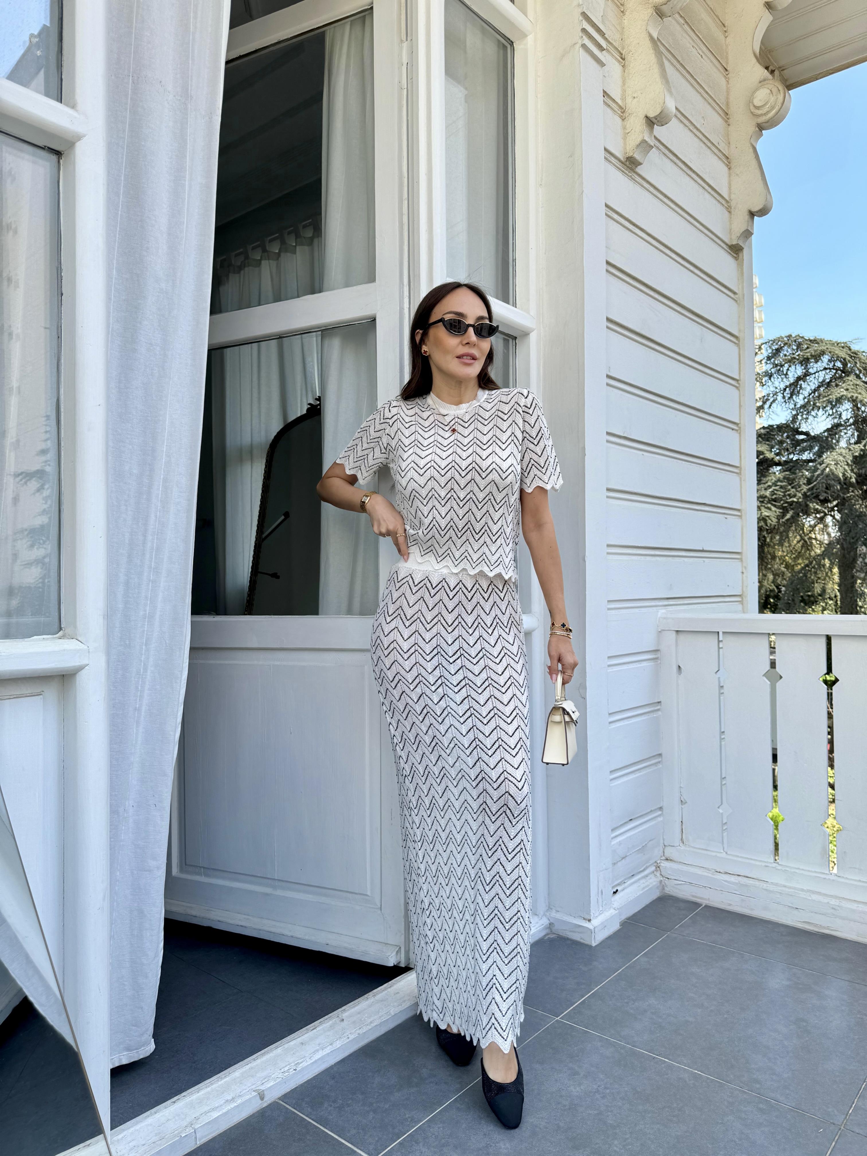 Beyaz Zigzag Desen Merserize Takım