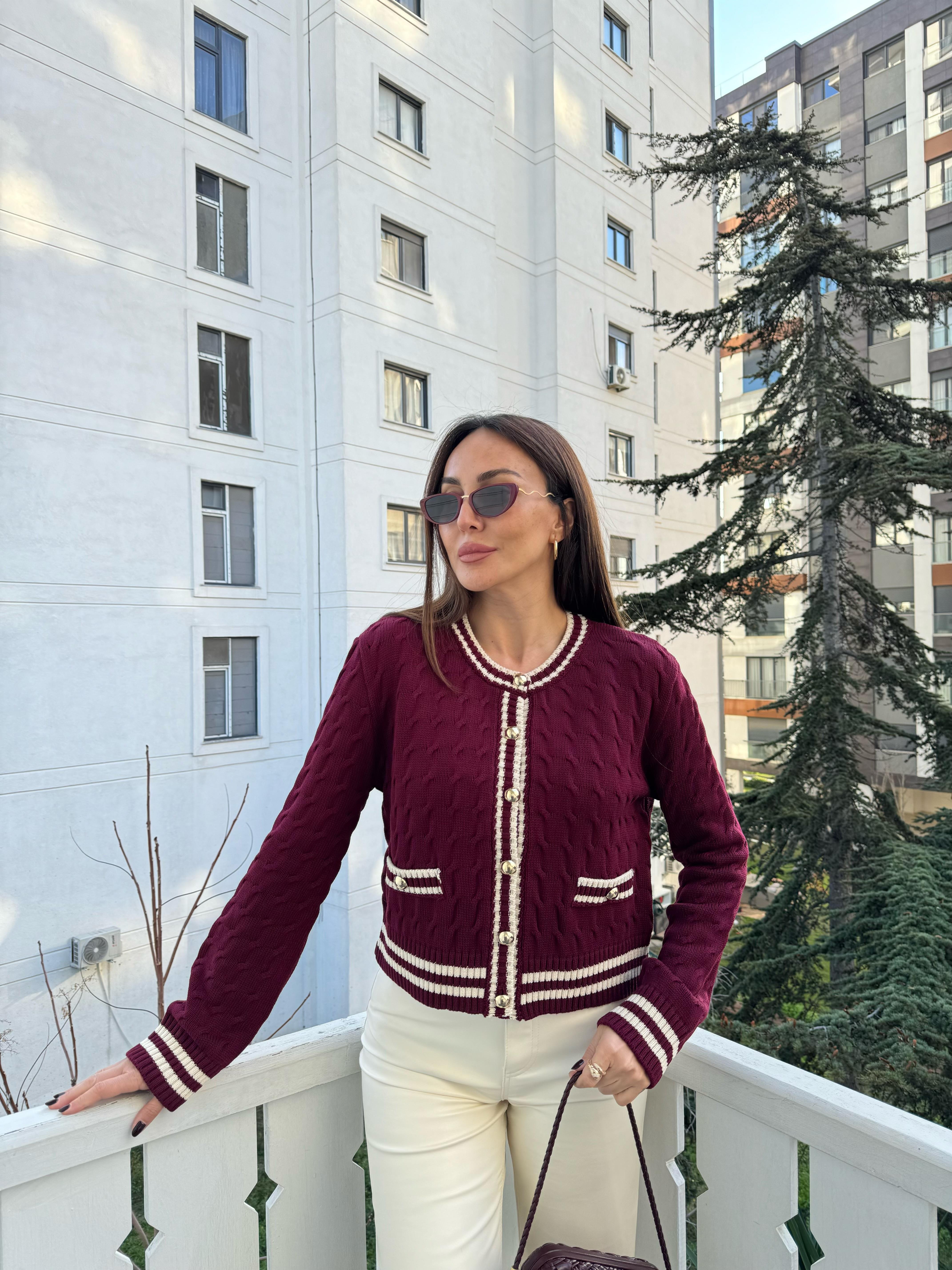 Bordo Bisiklet Yaka Çizgili Düğmeli Triko Hırka