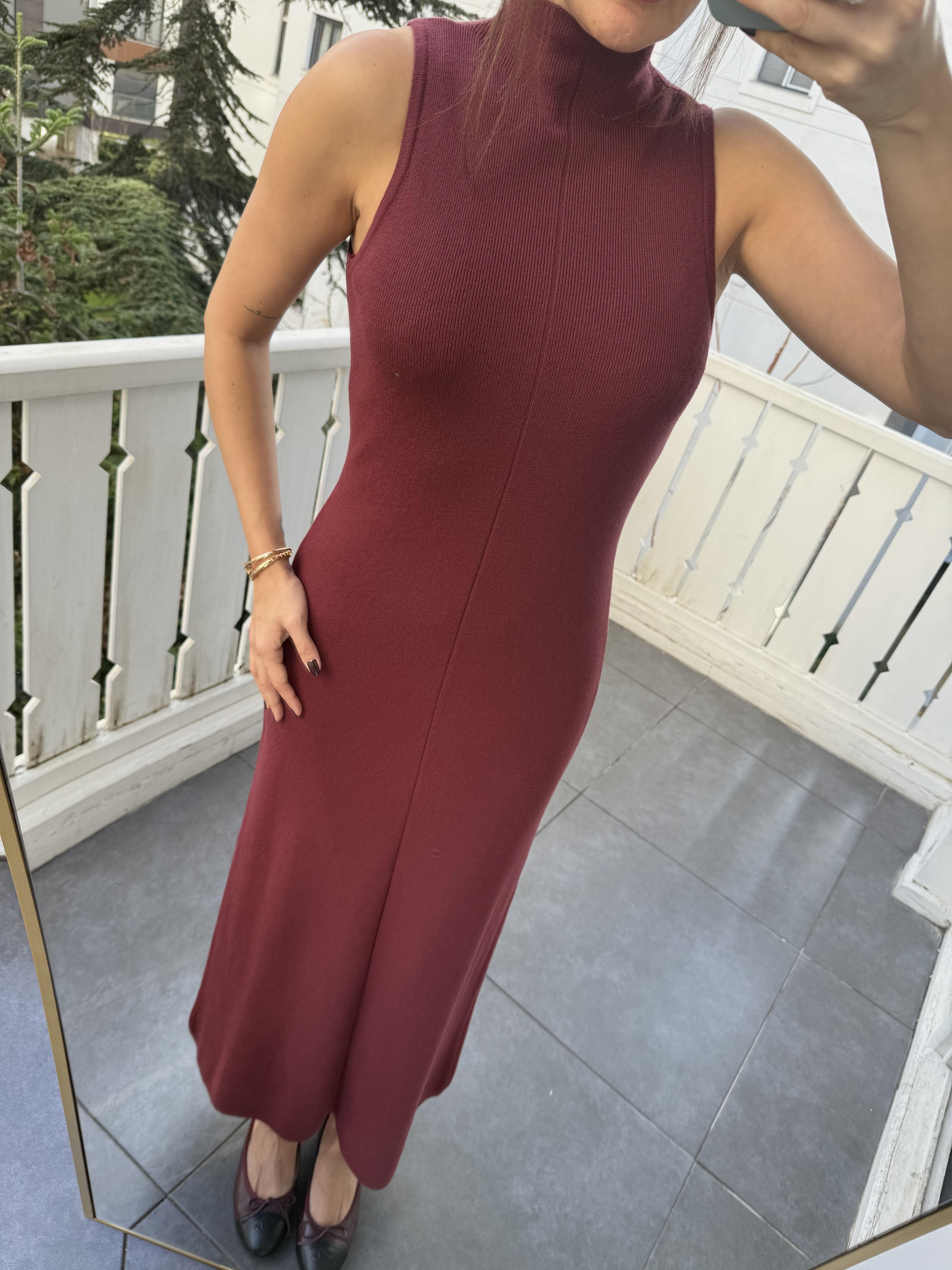 Bordo Dik Yaka Triko Elbise