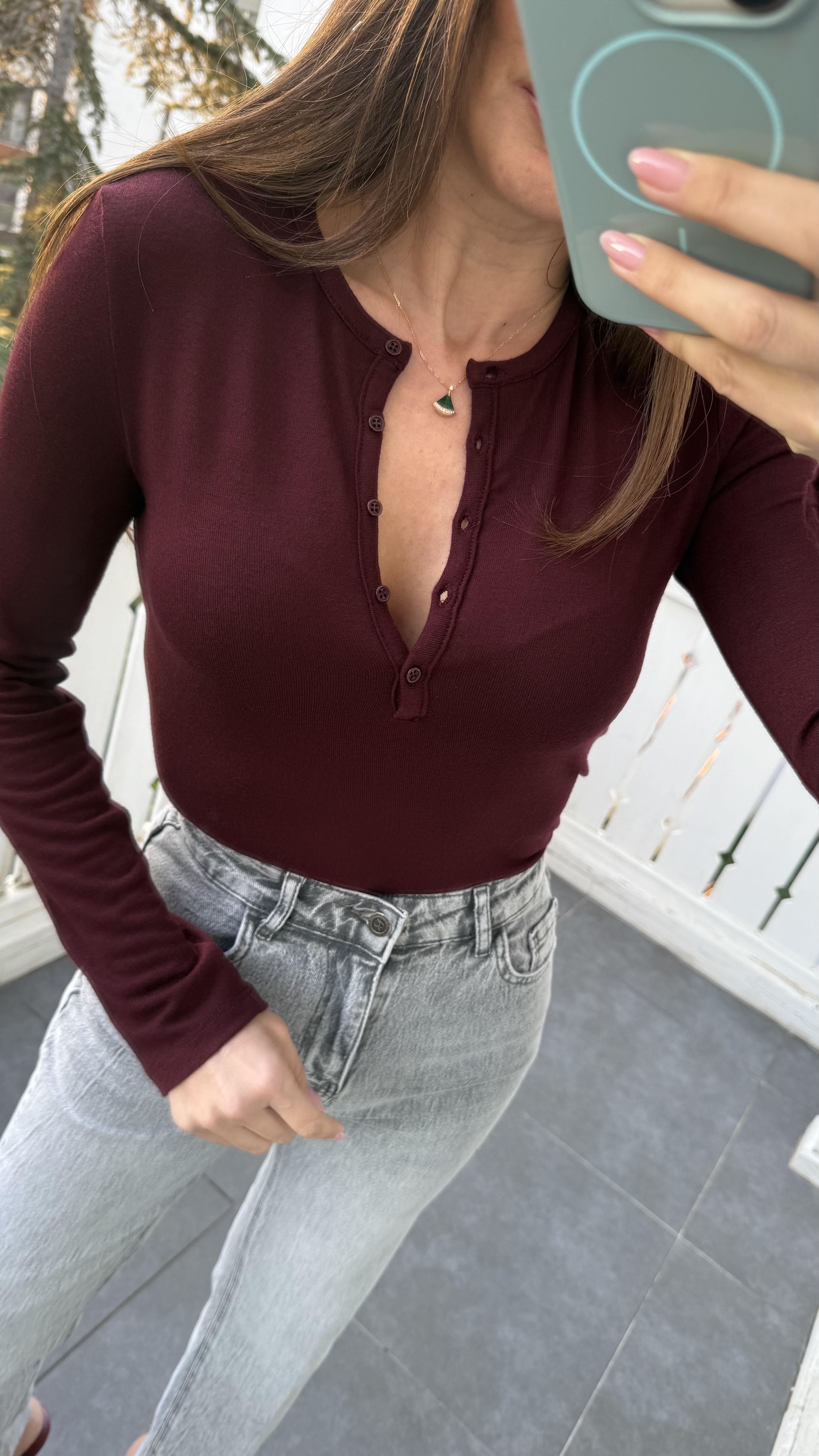 Bordo Düğmeli Uzun Kollu Bluz