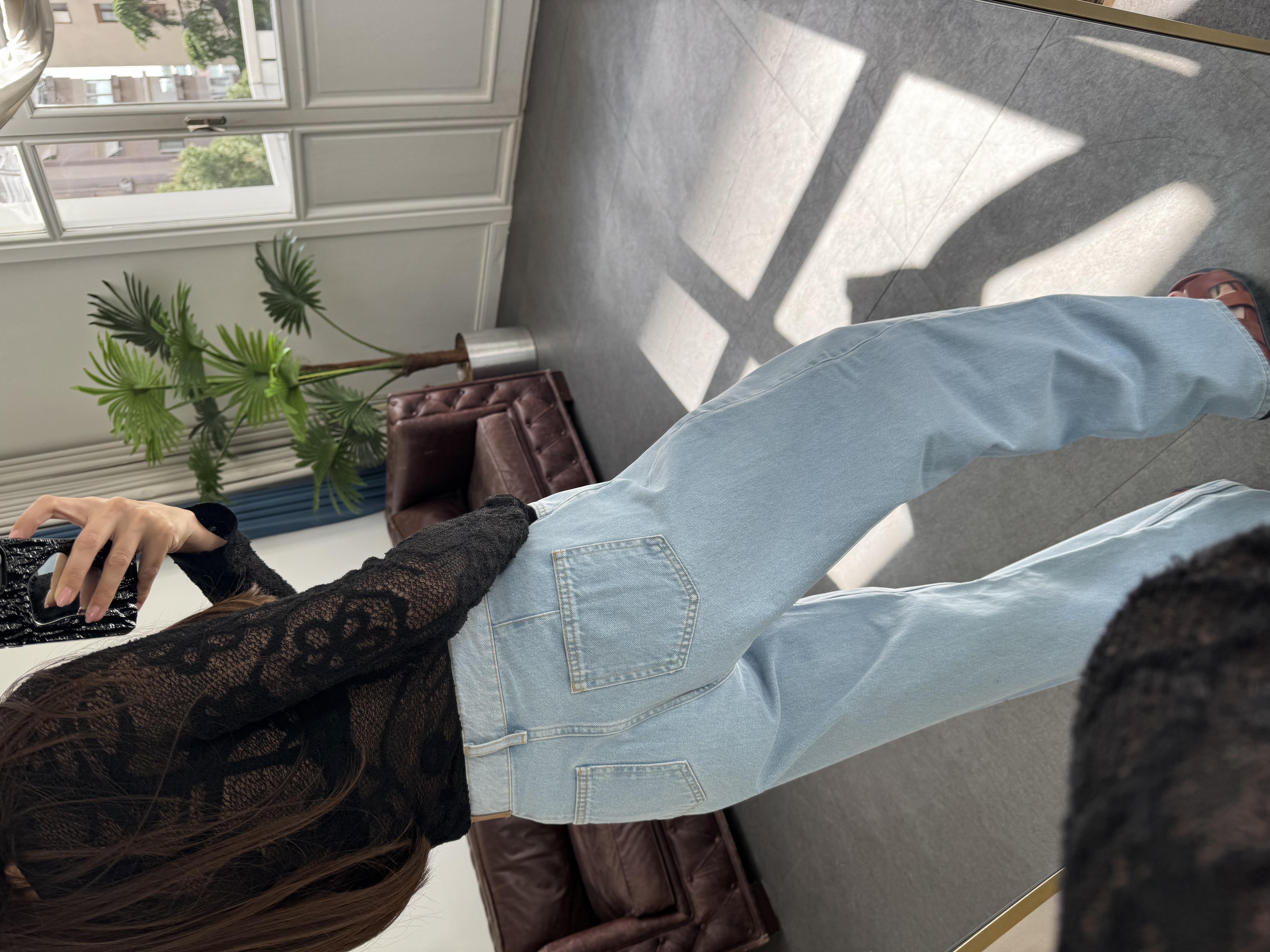 Buz Mavisi Beli Düğmeli Jean Pantolon