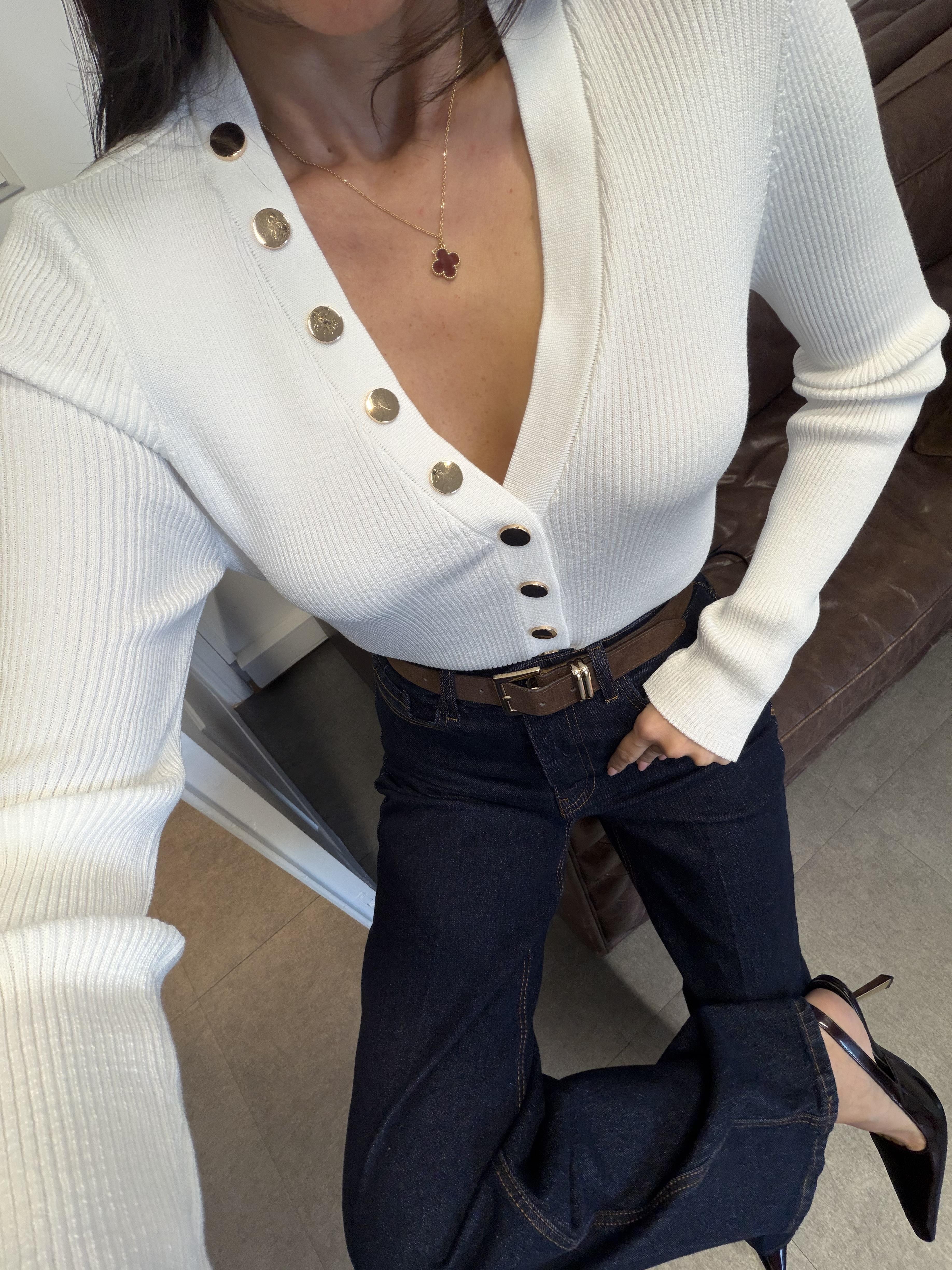 Ekru Gold Düğmeli Kazak