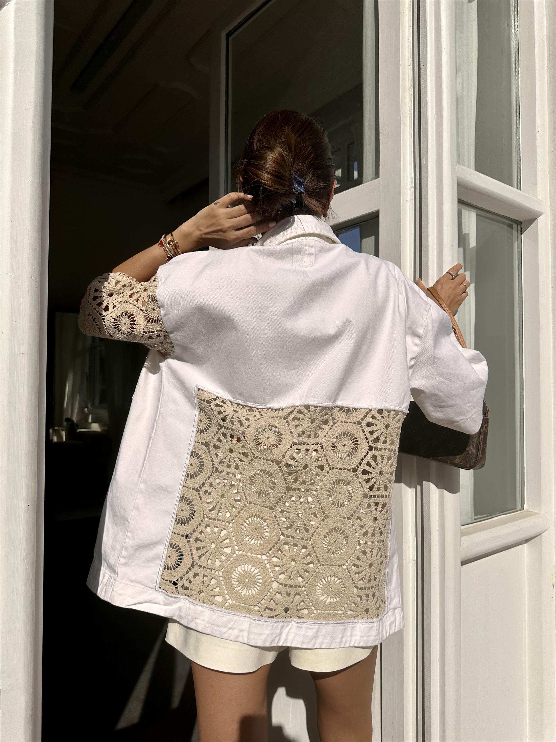Ekru Kısa Kol Denim Ceket
