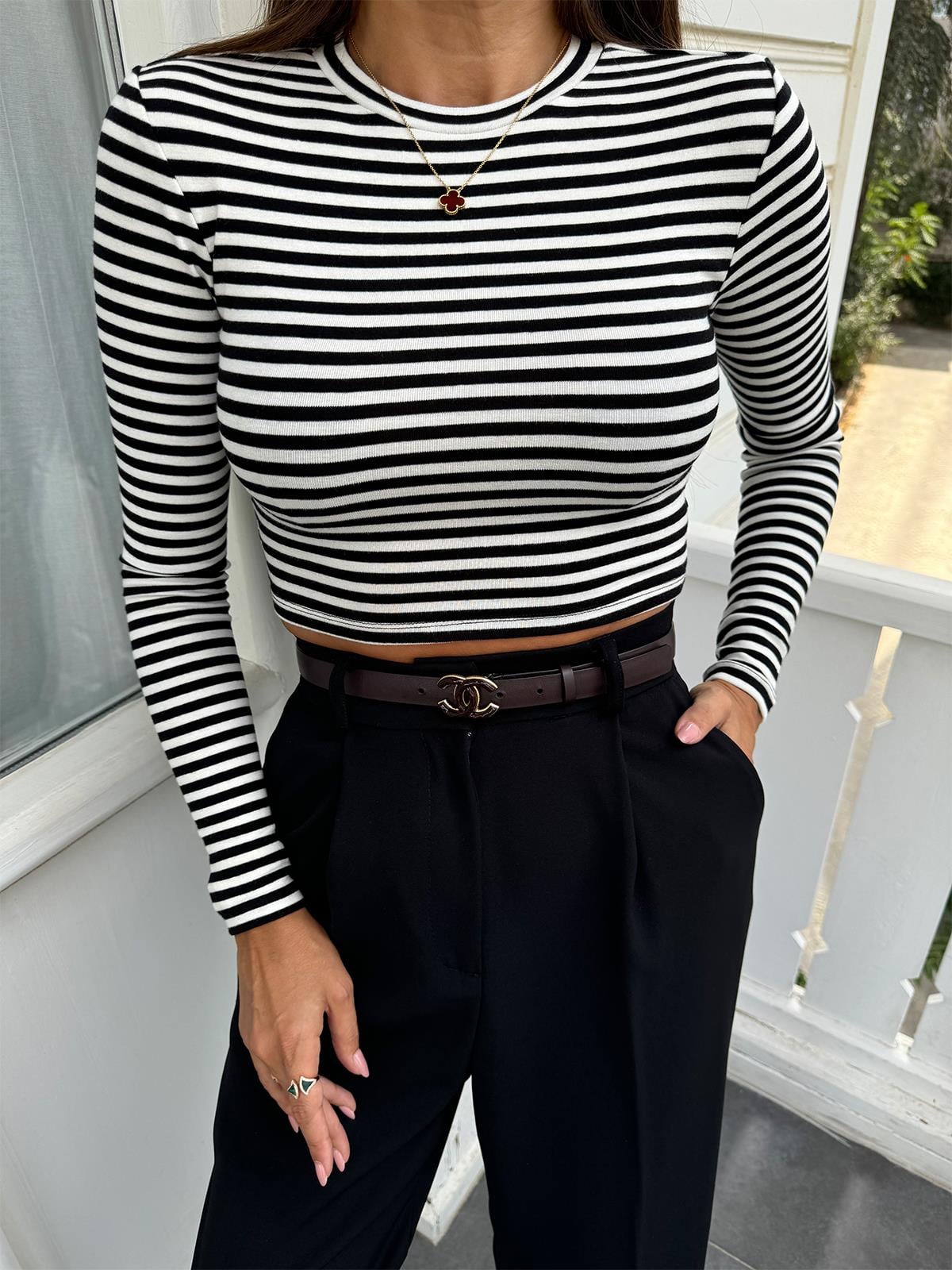 Ekru-Siyah Uzun Kollu Crop Top