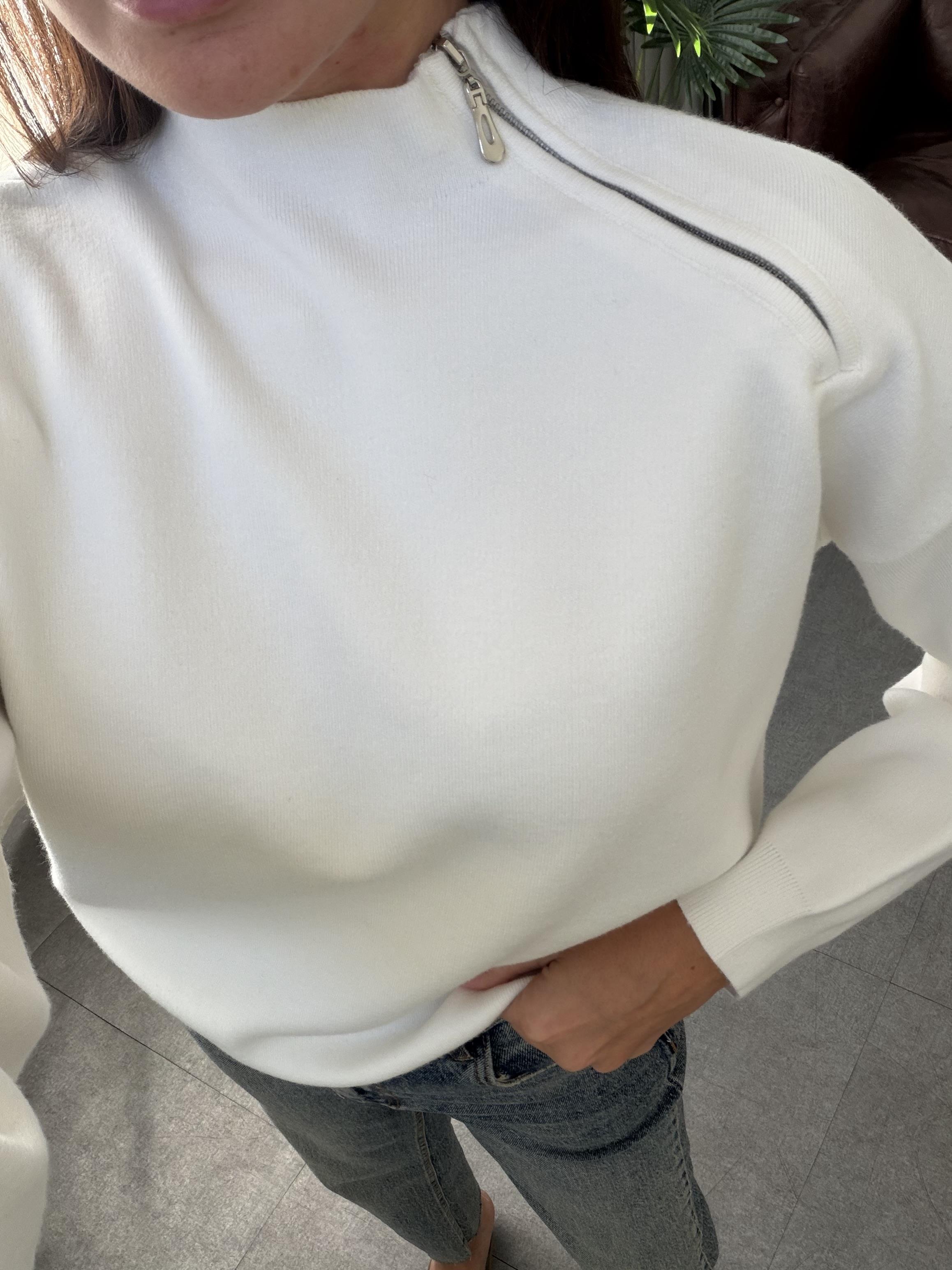 Ekru Yaka Fermuarlı Çelik Örme Triko