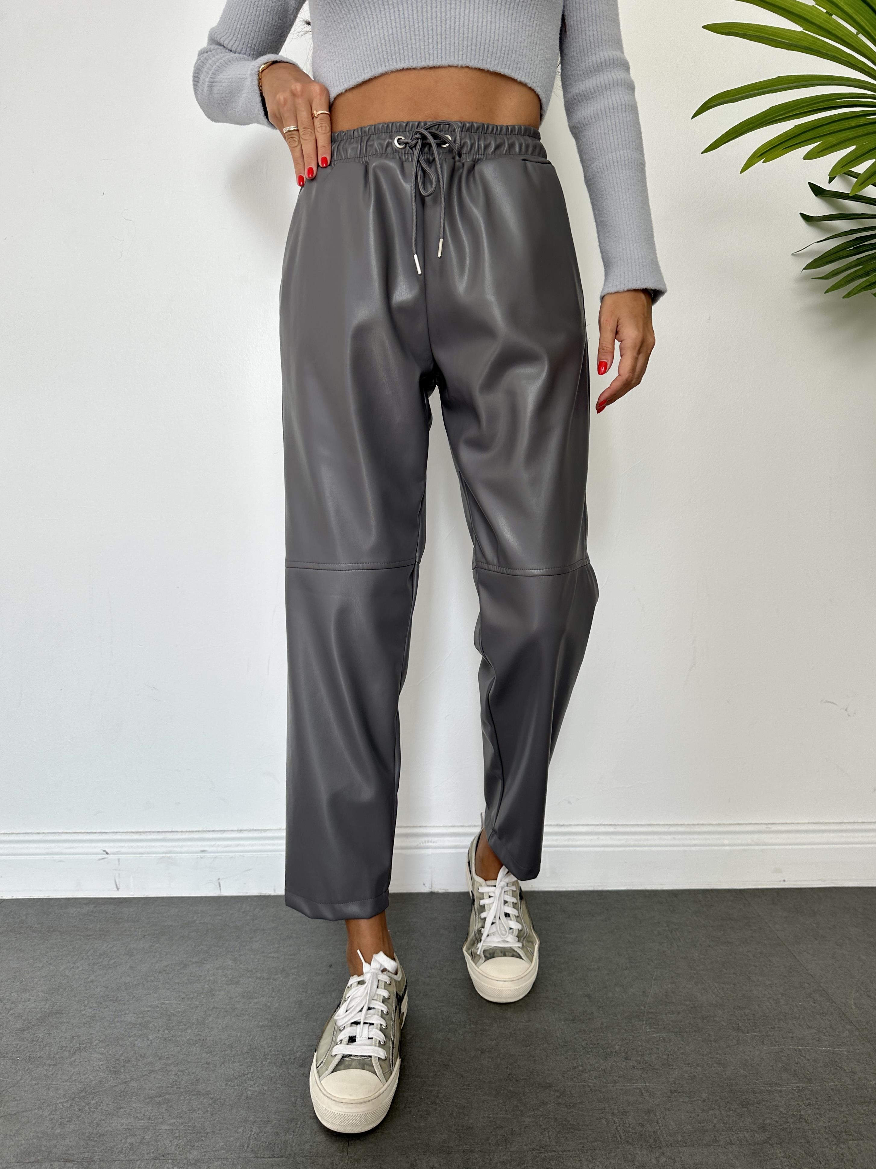 Gri Dizi Dikişli Bağcıklı ve Beli Lastikli Deri Pantolon