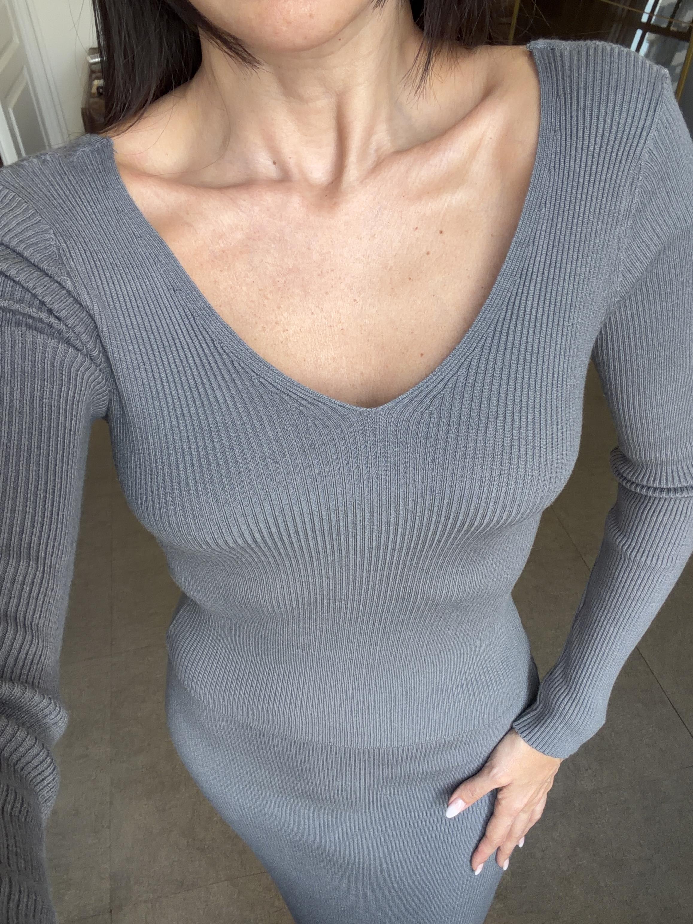 Gri Fitilli V Yaka Etekli Takım