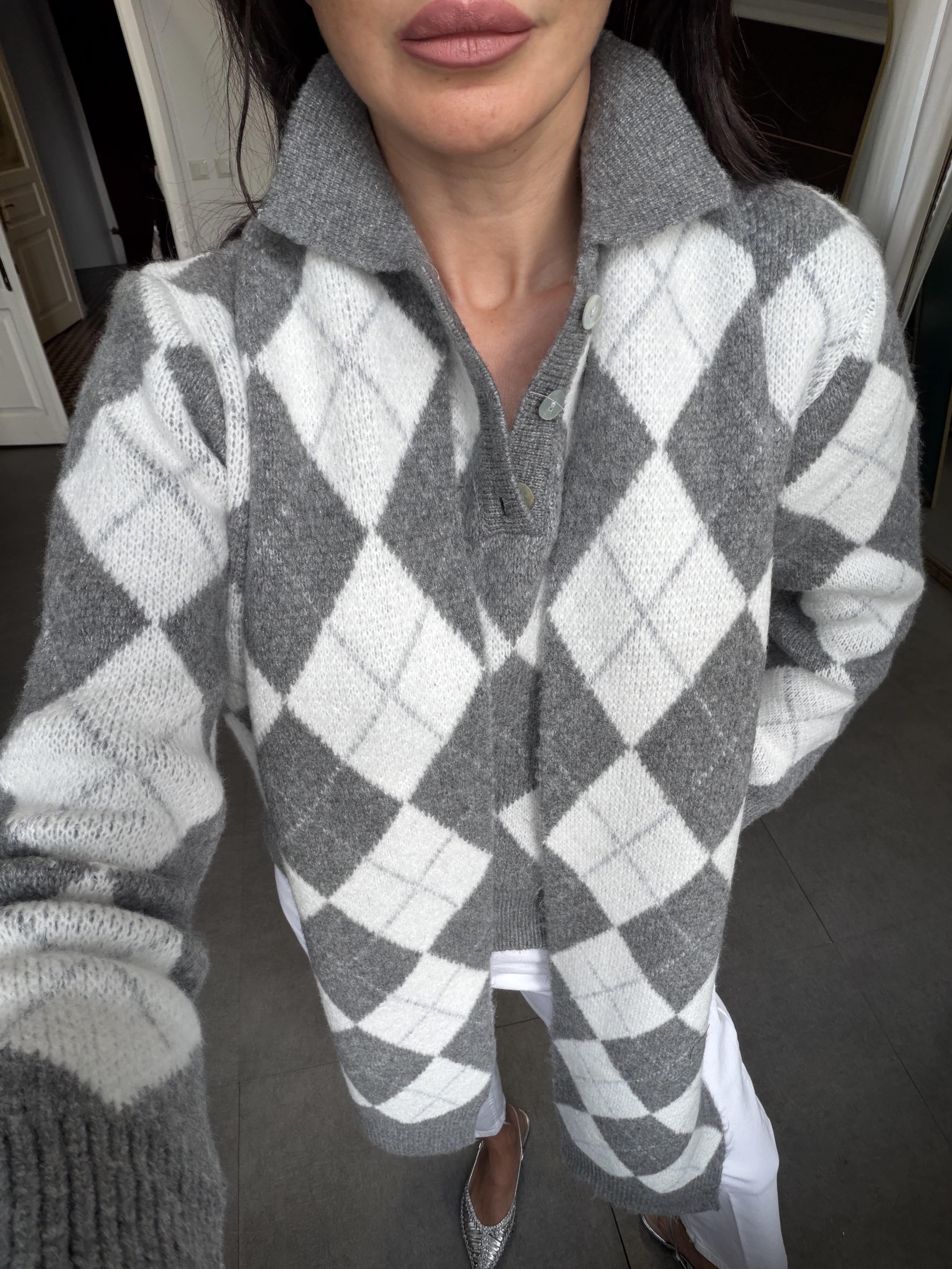 Gri-Kemik Triko Atkılı Kazak