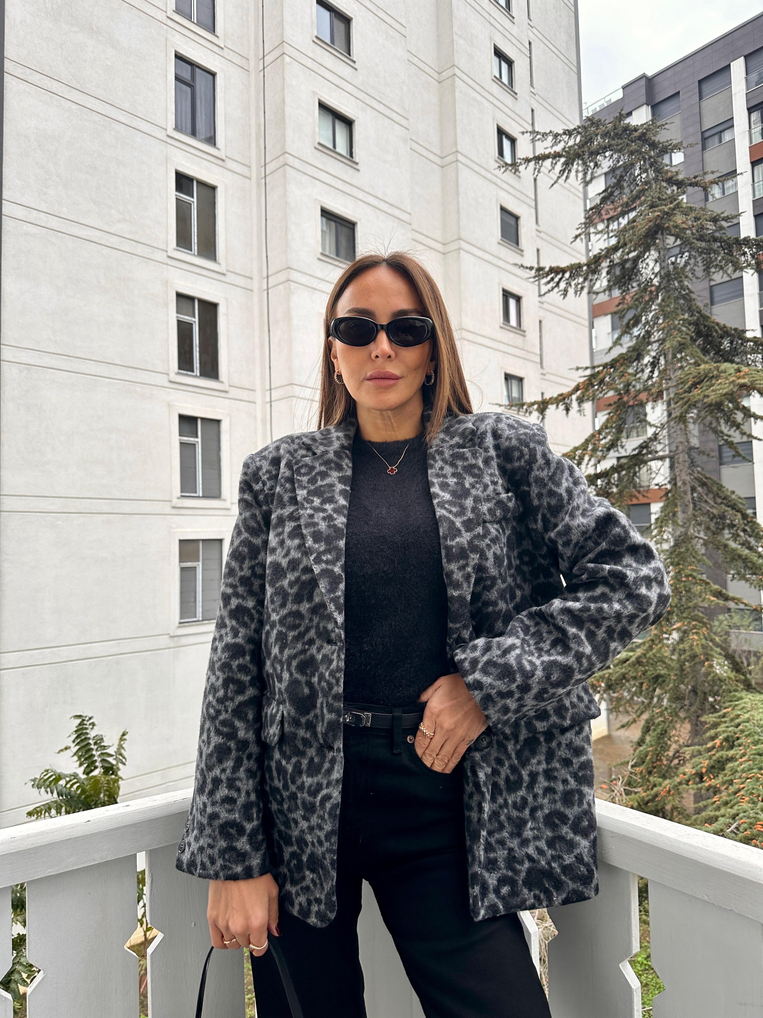 Gri Leopar Desen Oversize Ceket