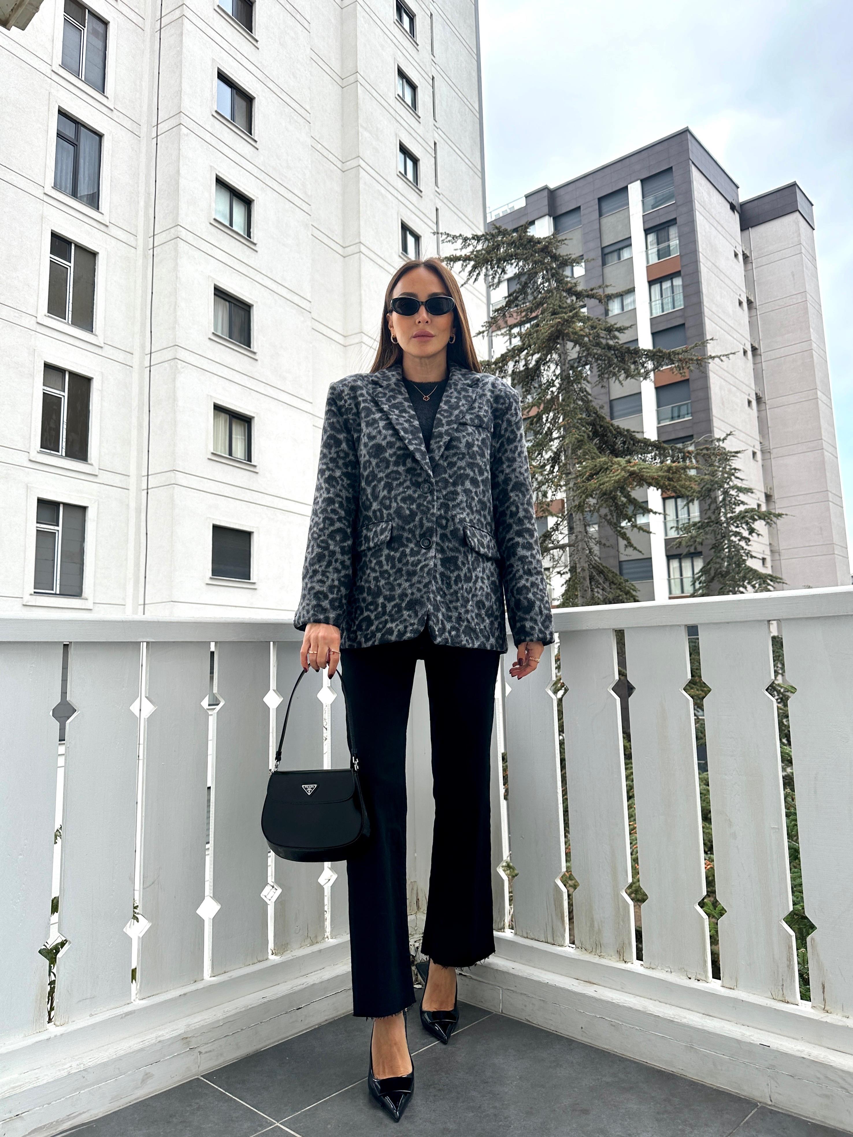 Gri Leopar Desen Oversize Ceket