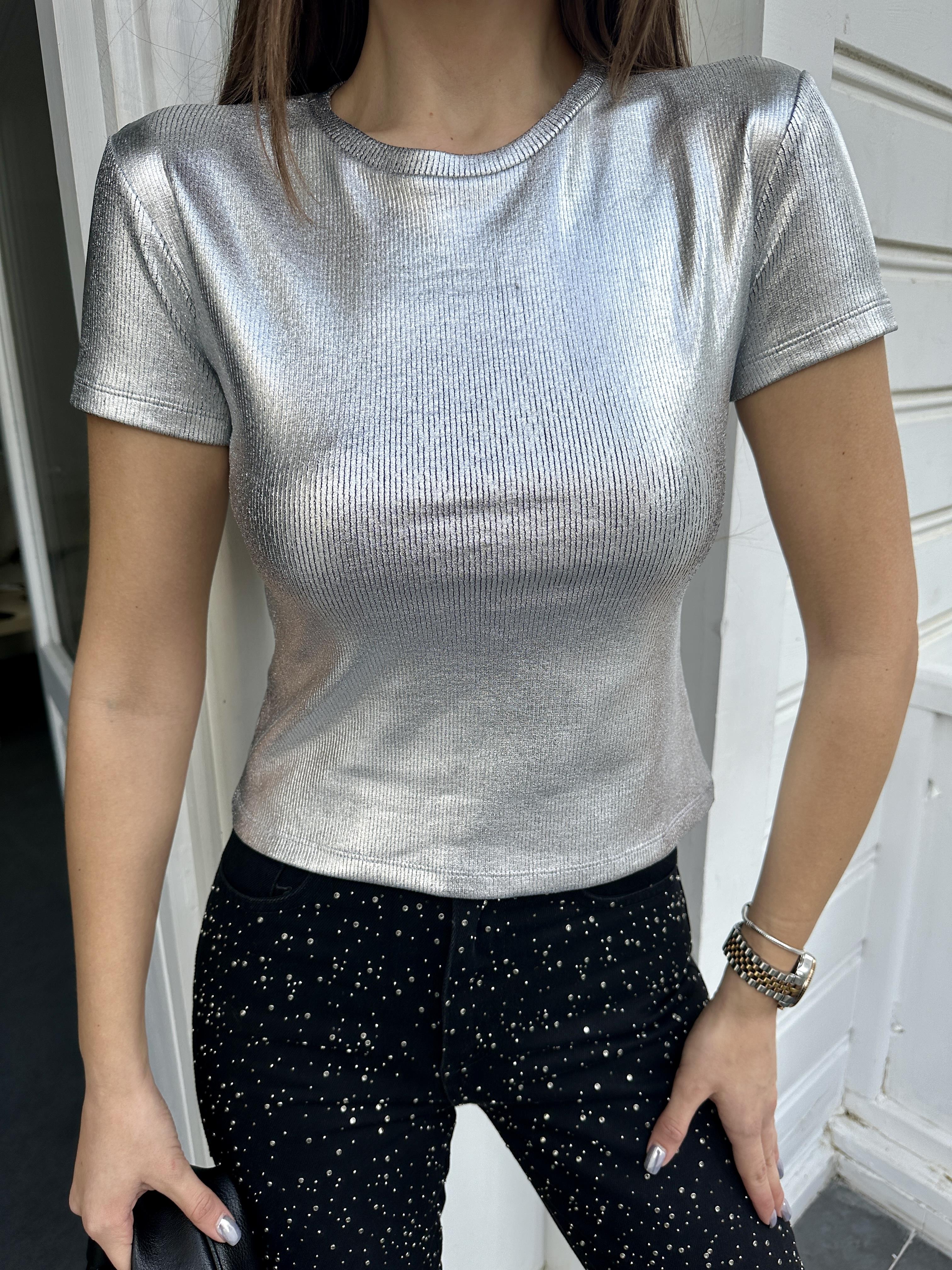 Gümüş Baskılı Kısa Kollu Bluz