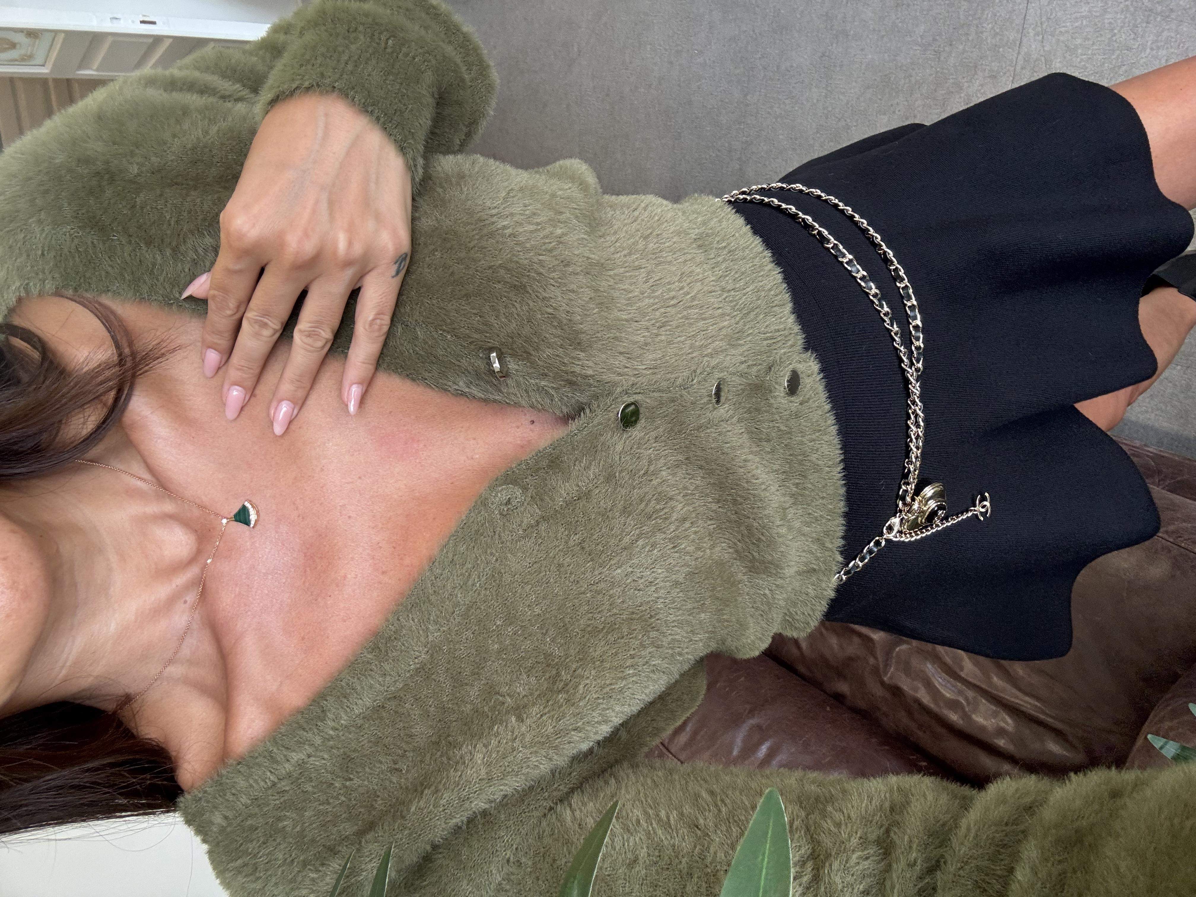 Haki Düğmeli Sakallı Hırka