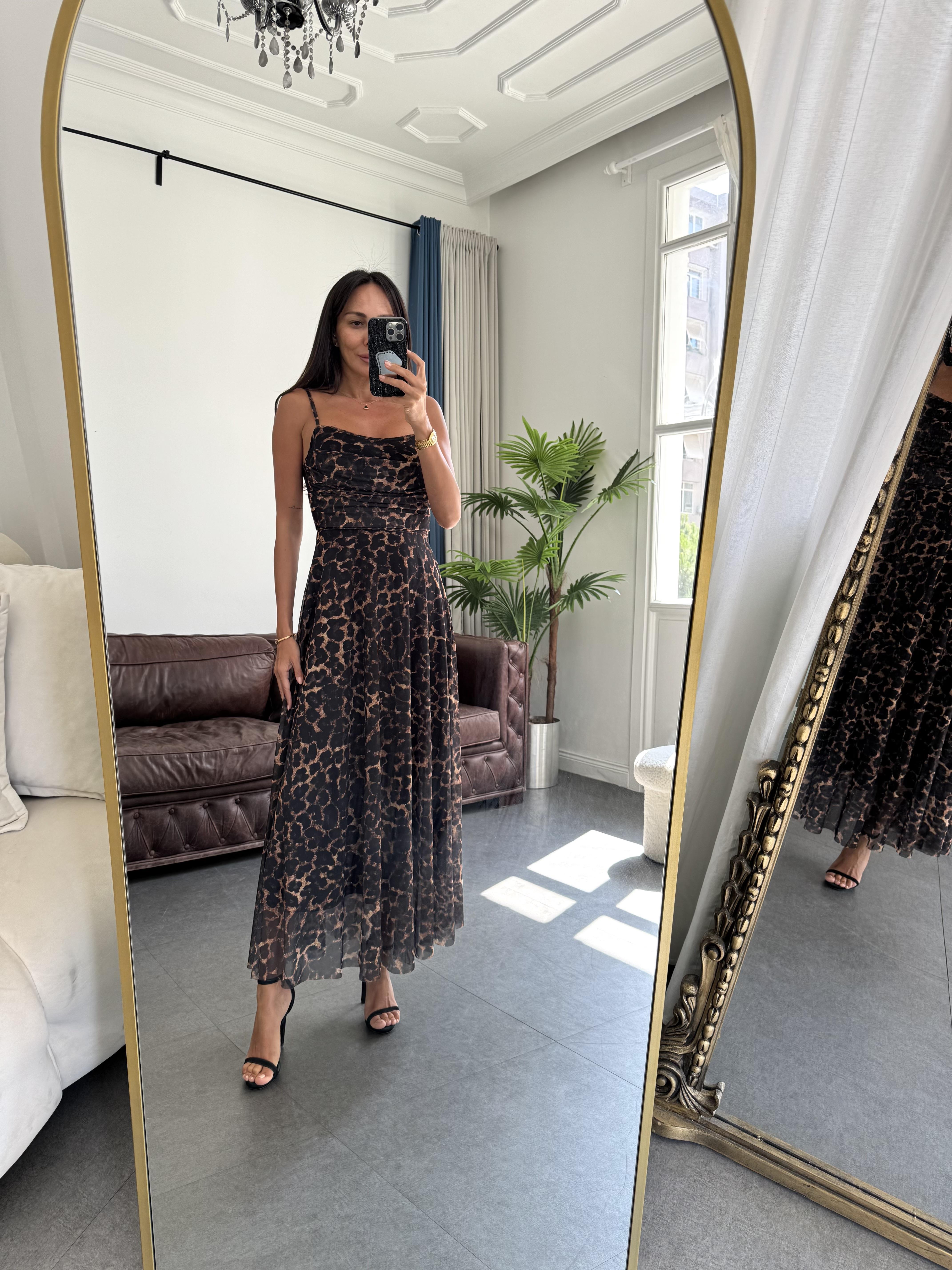 Kahve Askılı Leopar Elbise