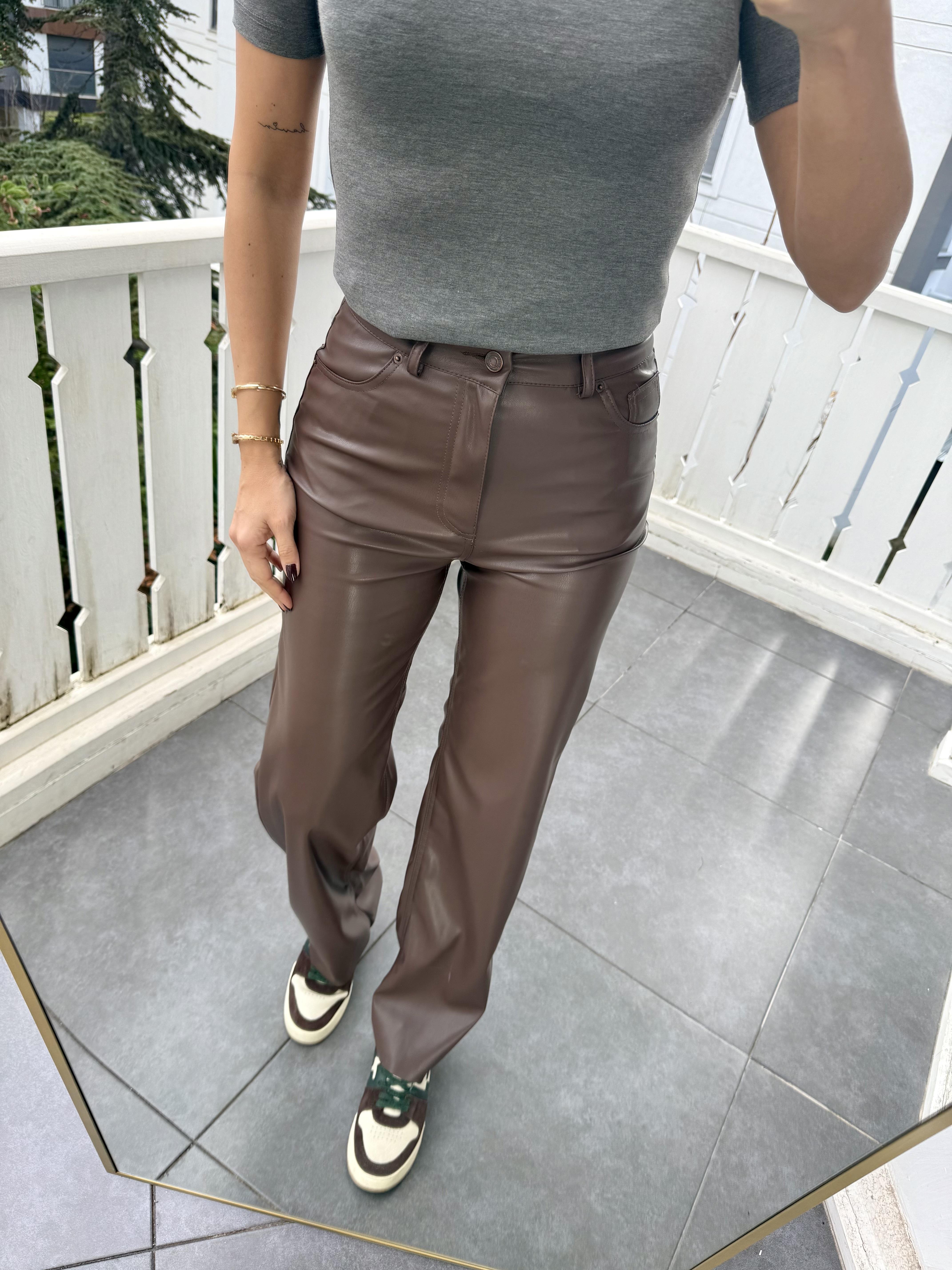 Kahve Bol Paça Deri Pantolon