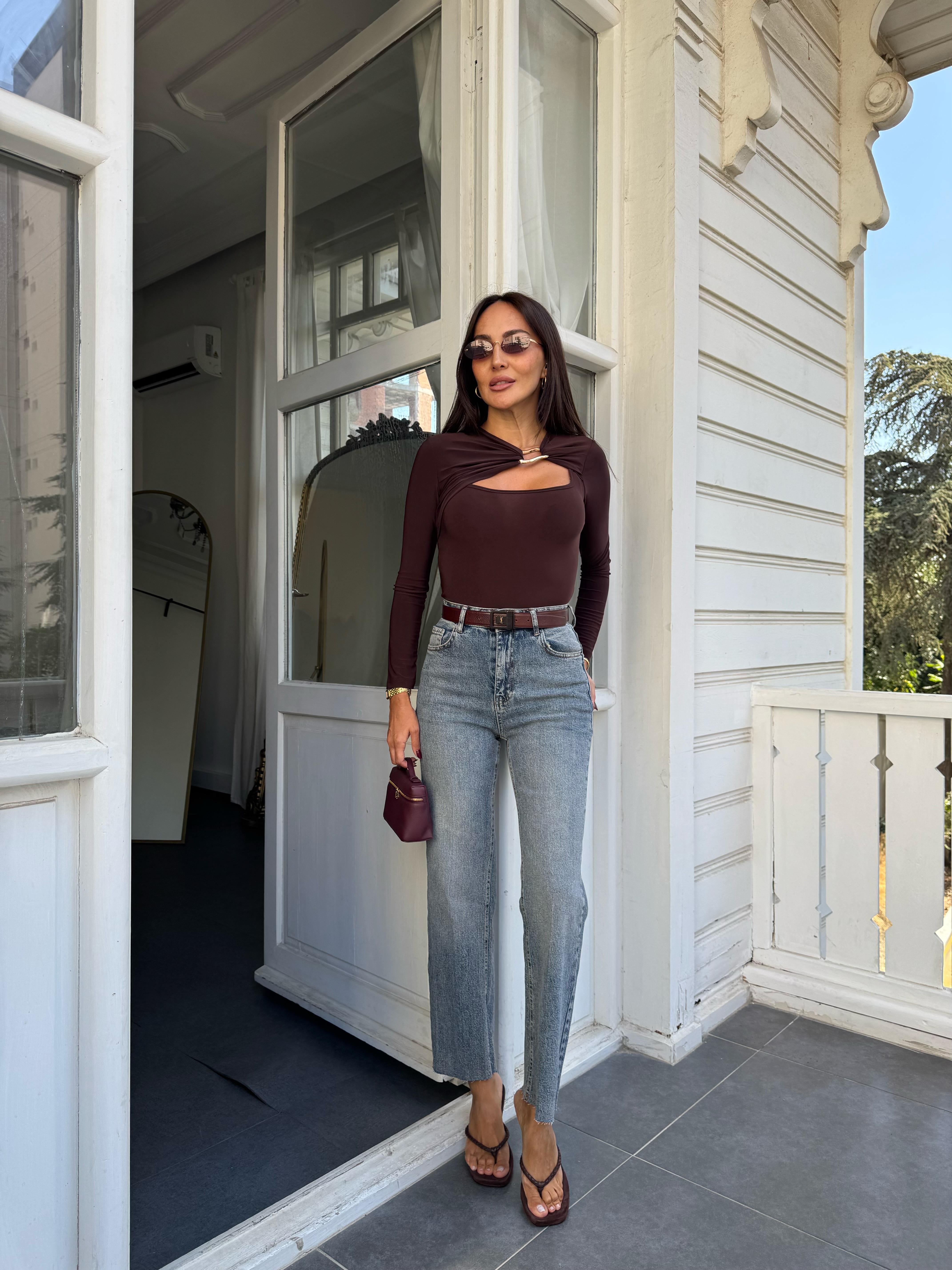 Kahve Gold Tokalı Bluz