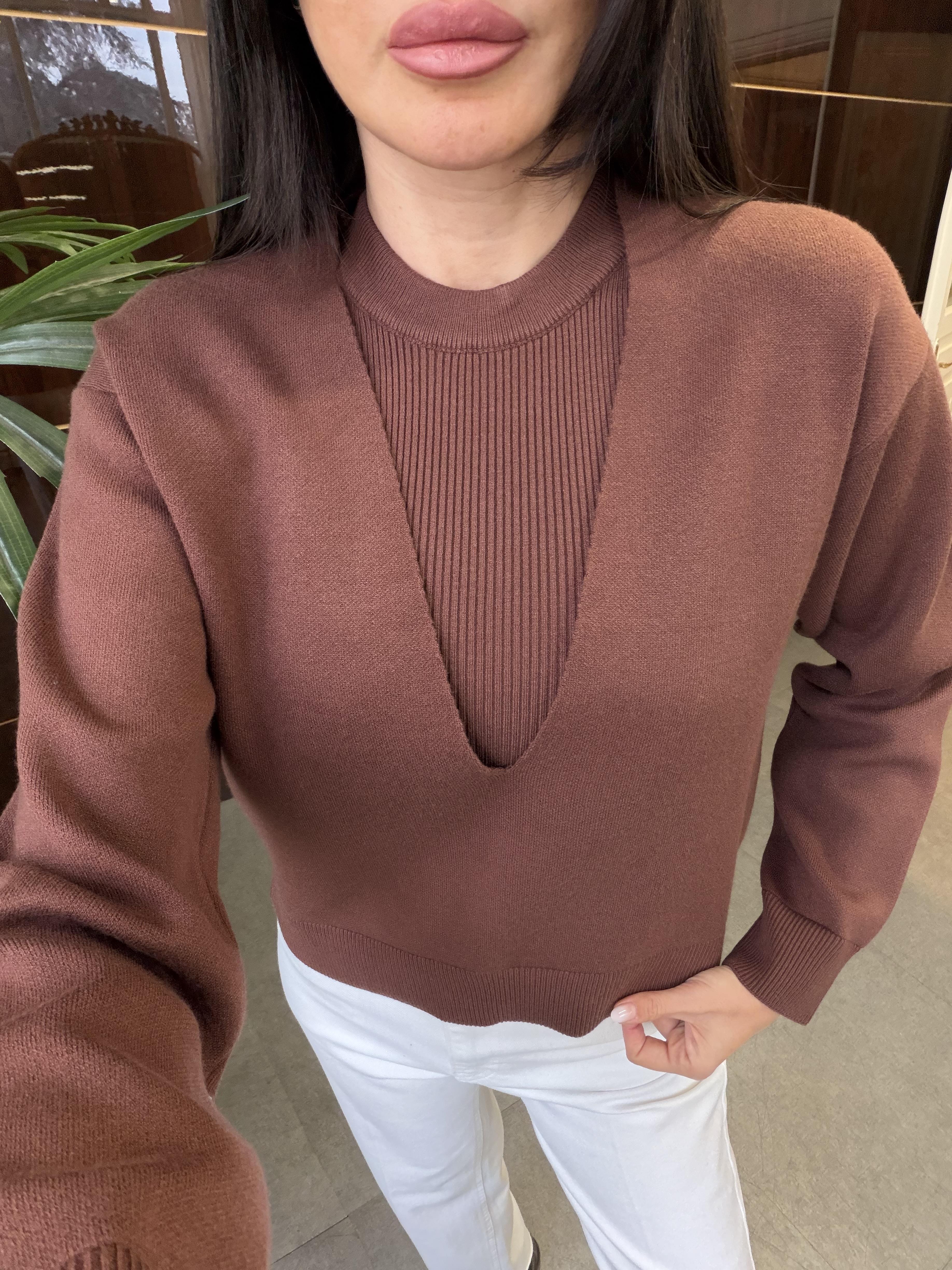 Kahve İkili V Yaka Kazak