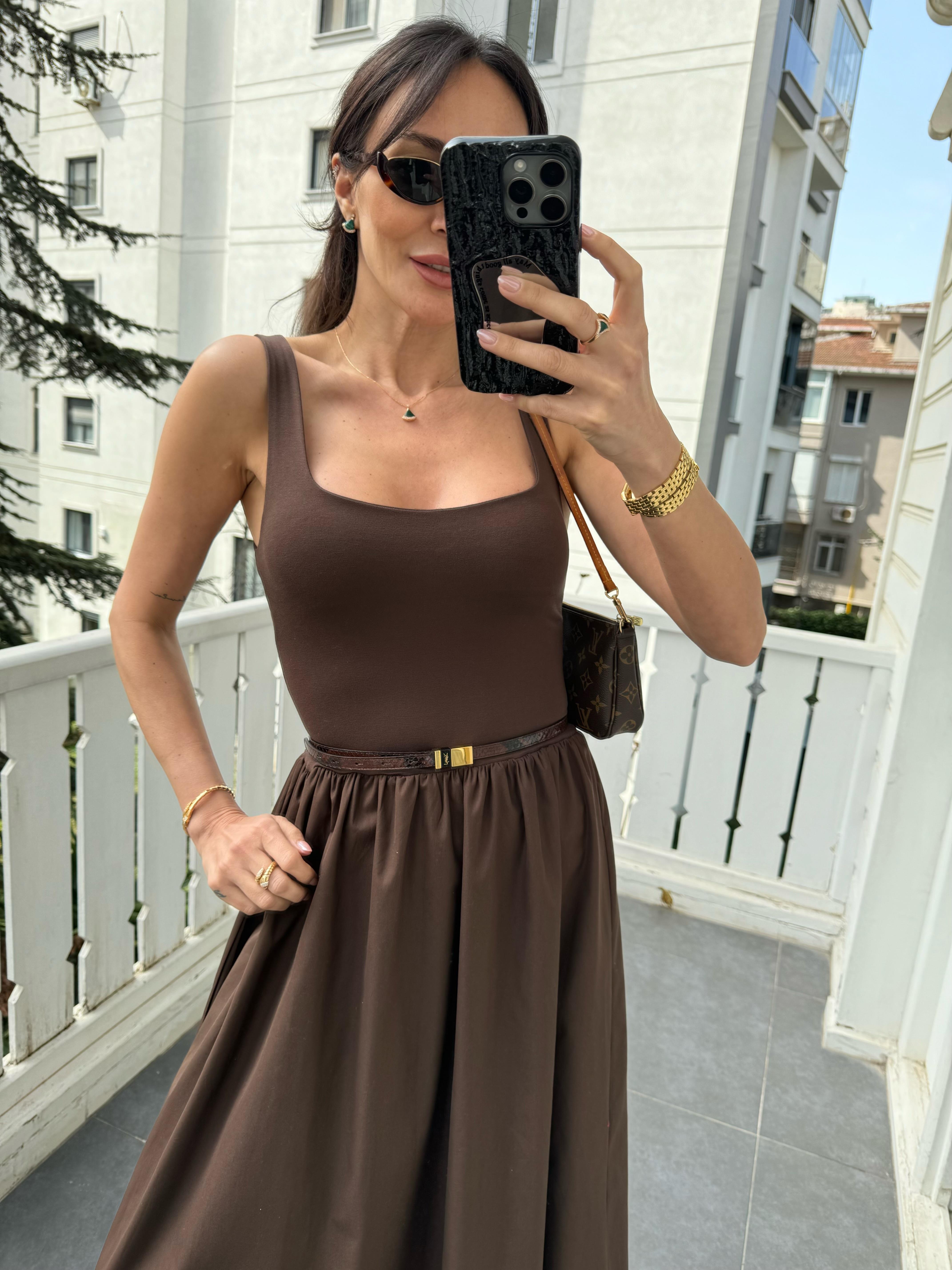 Kahve Kalın Askılı Uzun Elbise
