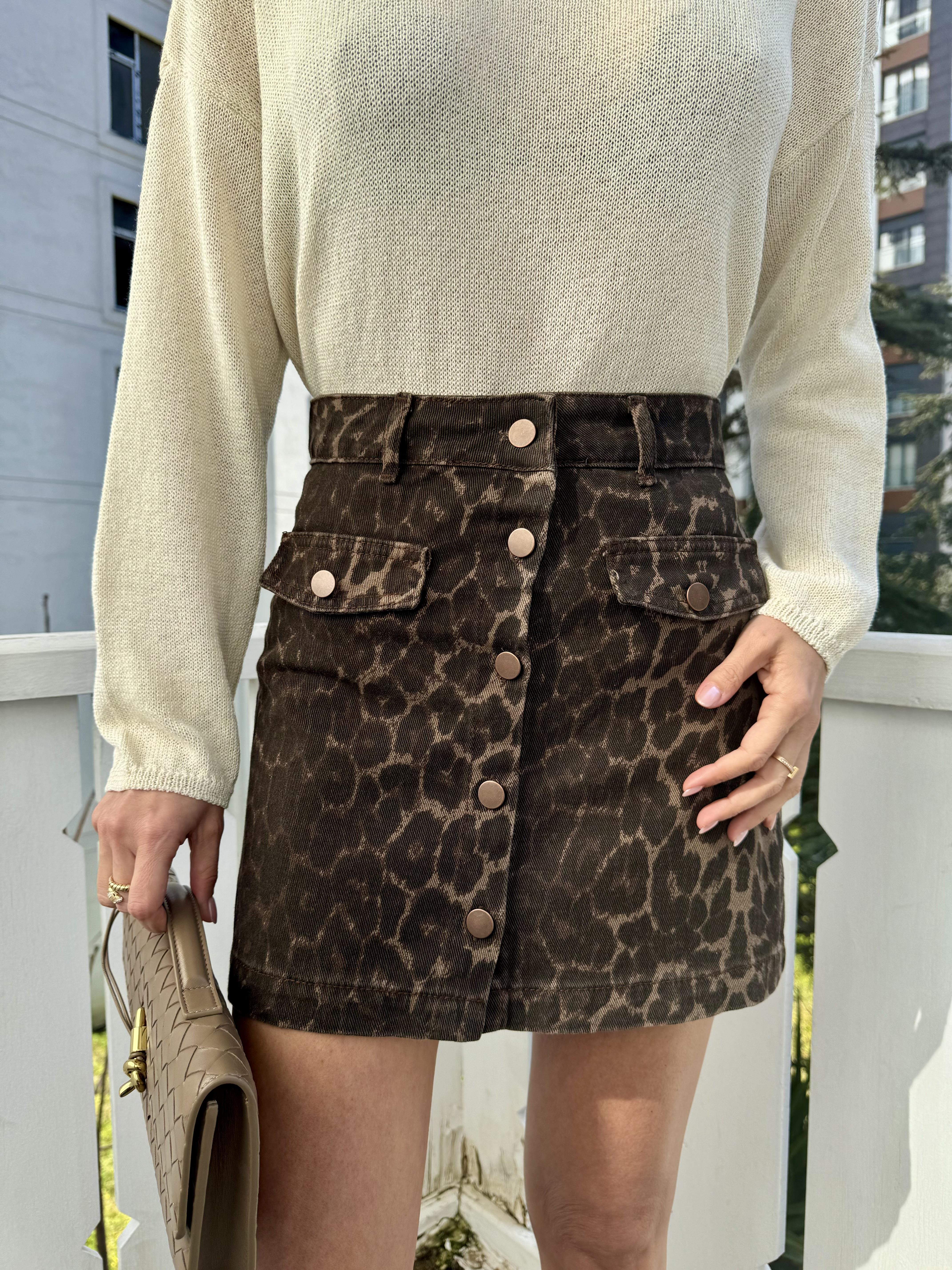 Kahve Leopar Düğmeli Mini Etek