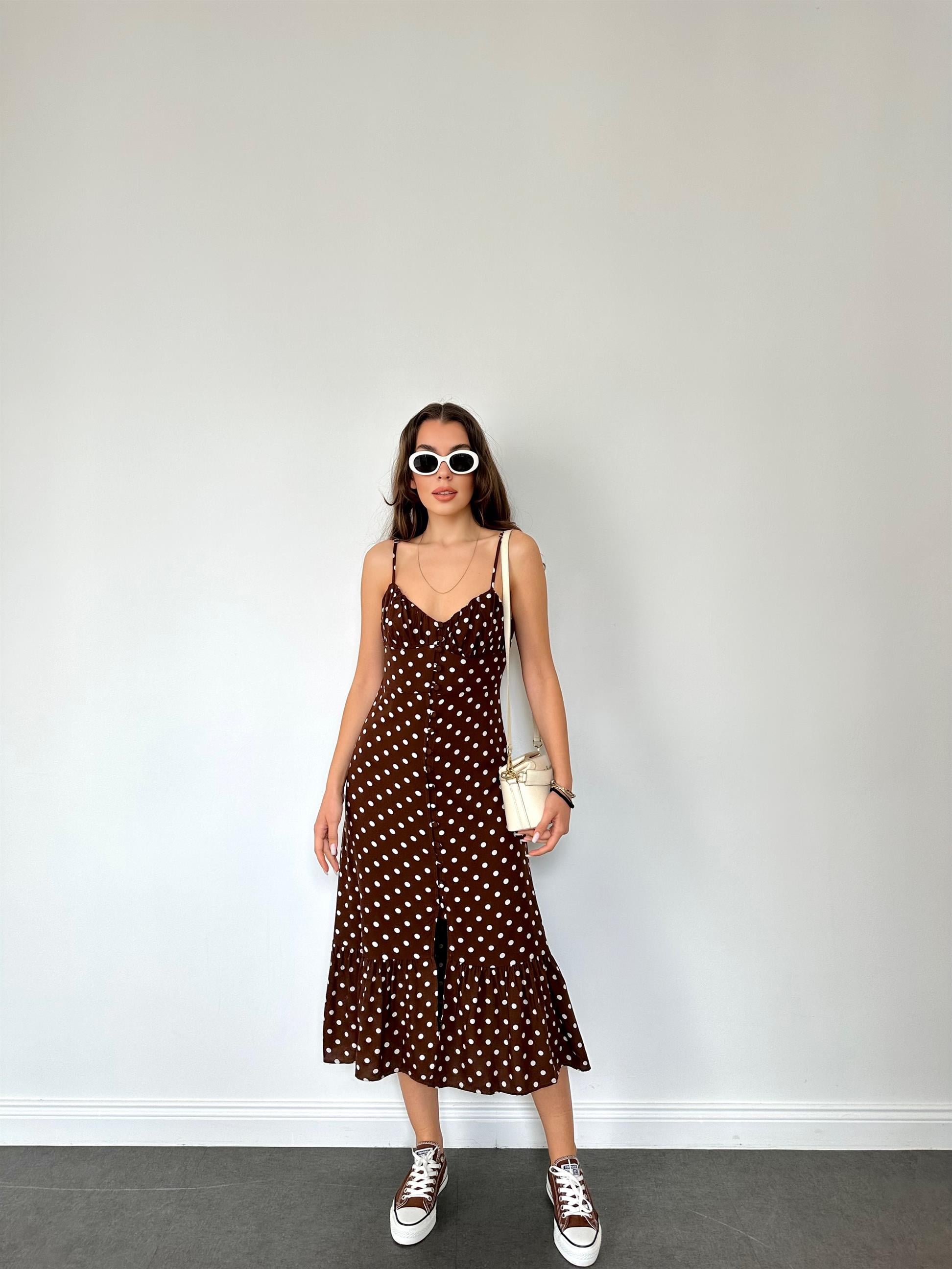 Kahve Puantiyeli Askılı Elbise