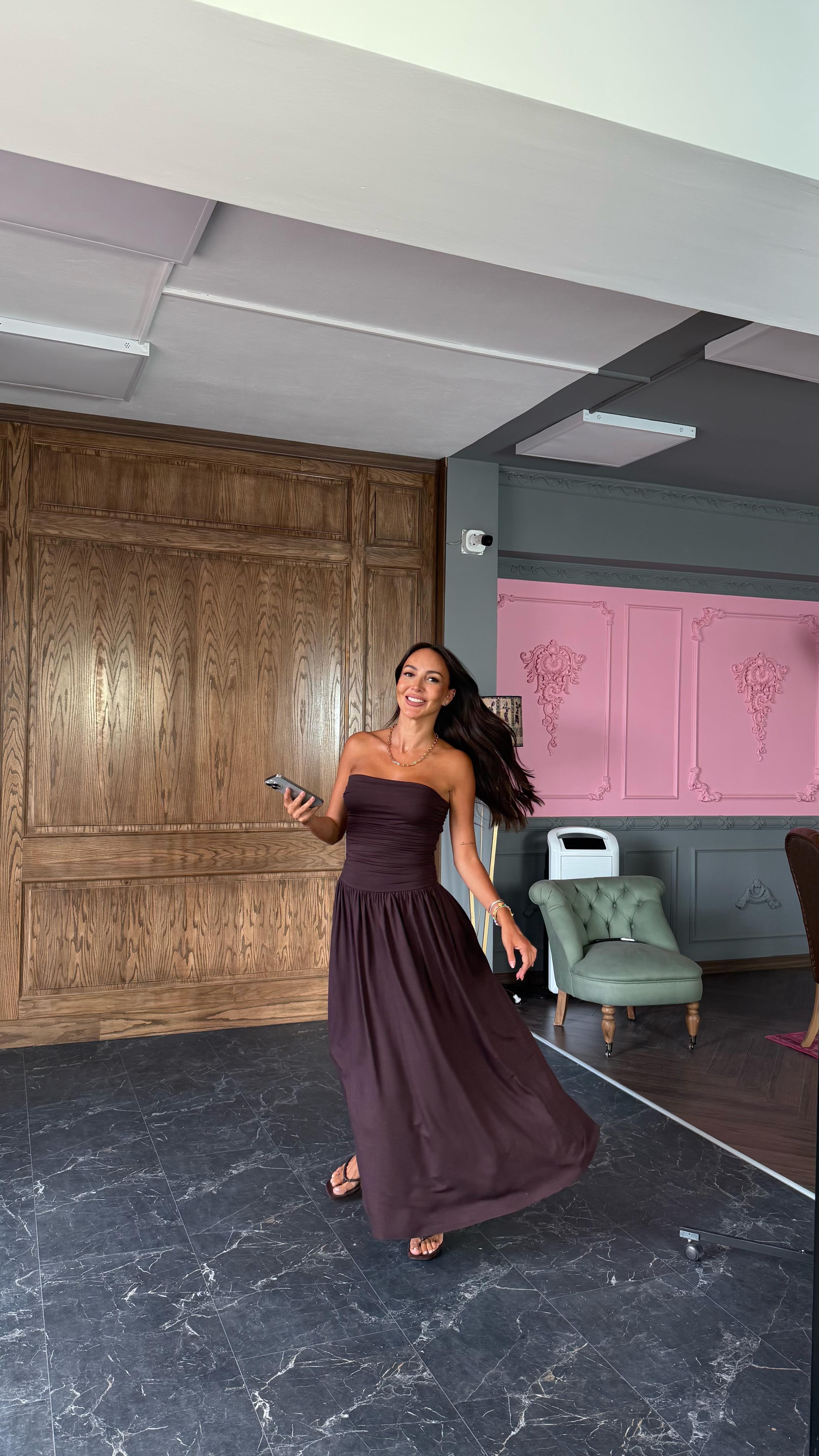 Kahve Straplez Büzgülü Elbise